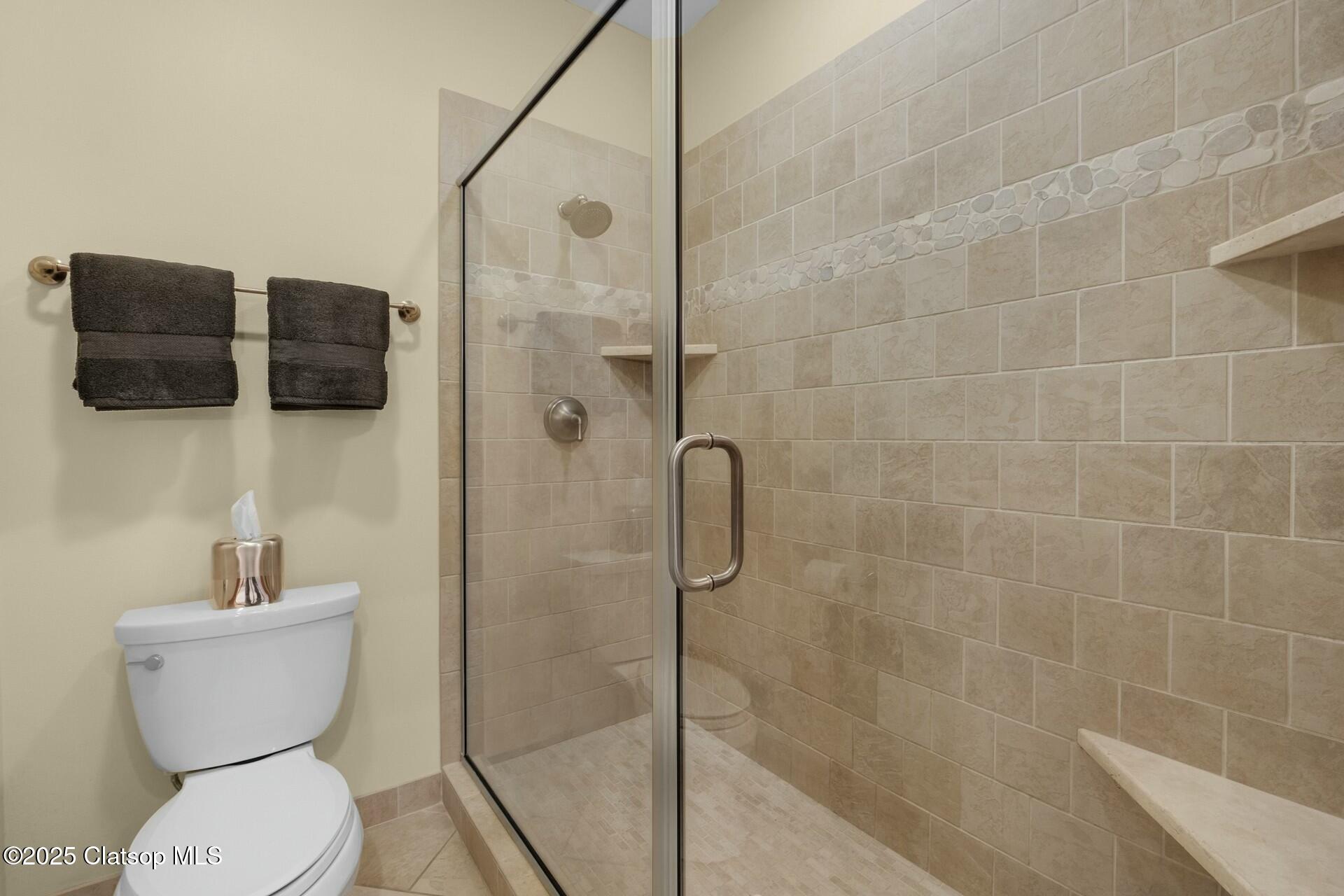 123 S Hemlock Street Property Photo 39