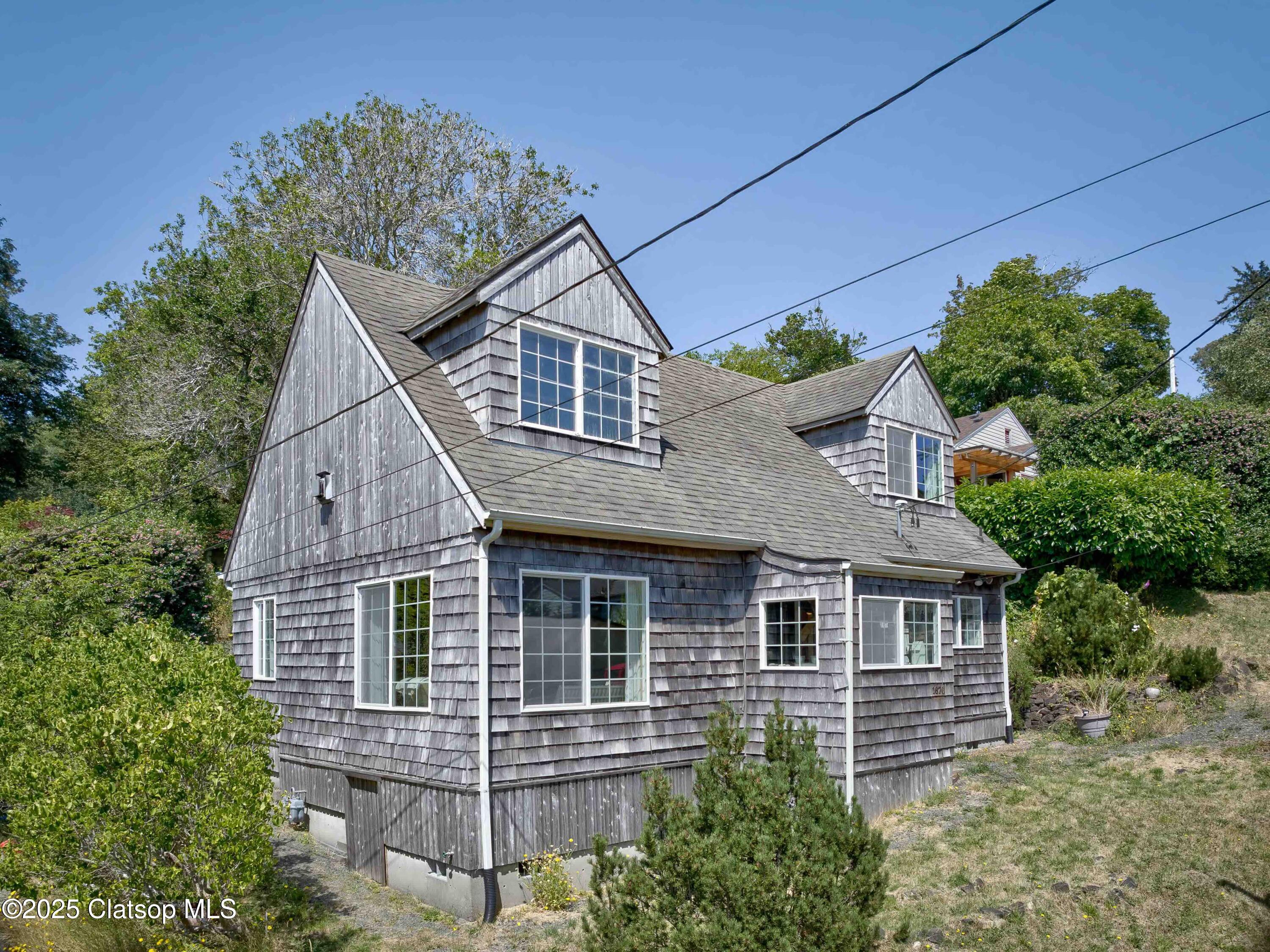 1676 Se 2nd Street Property Photo 1
