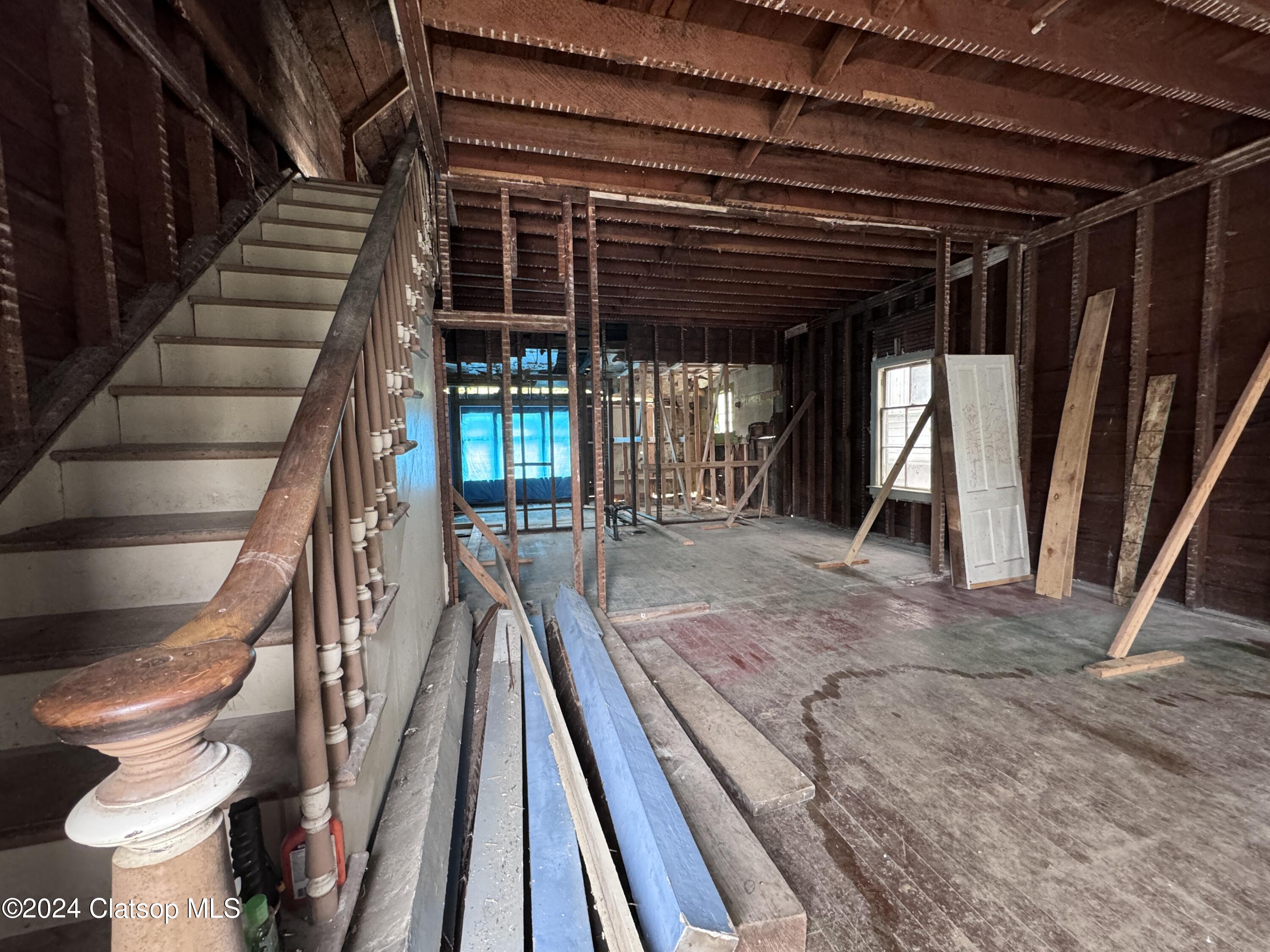 1731 Franklin Avenue Property Photo 2