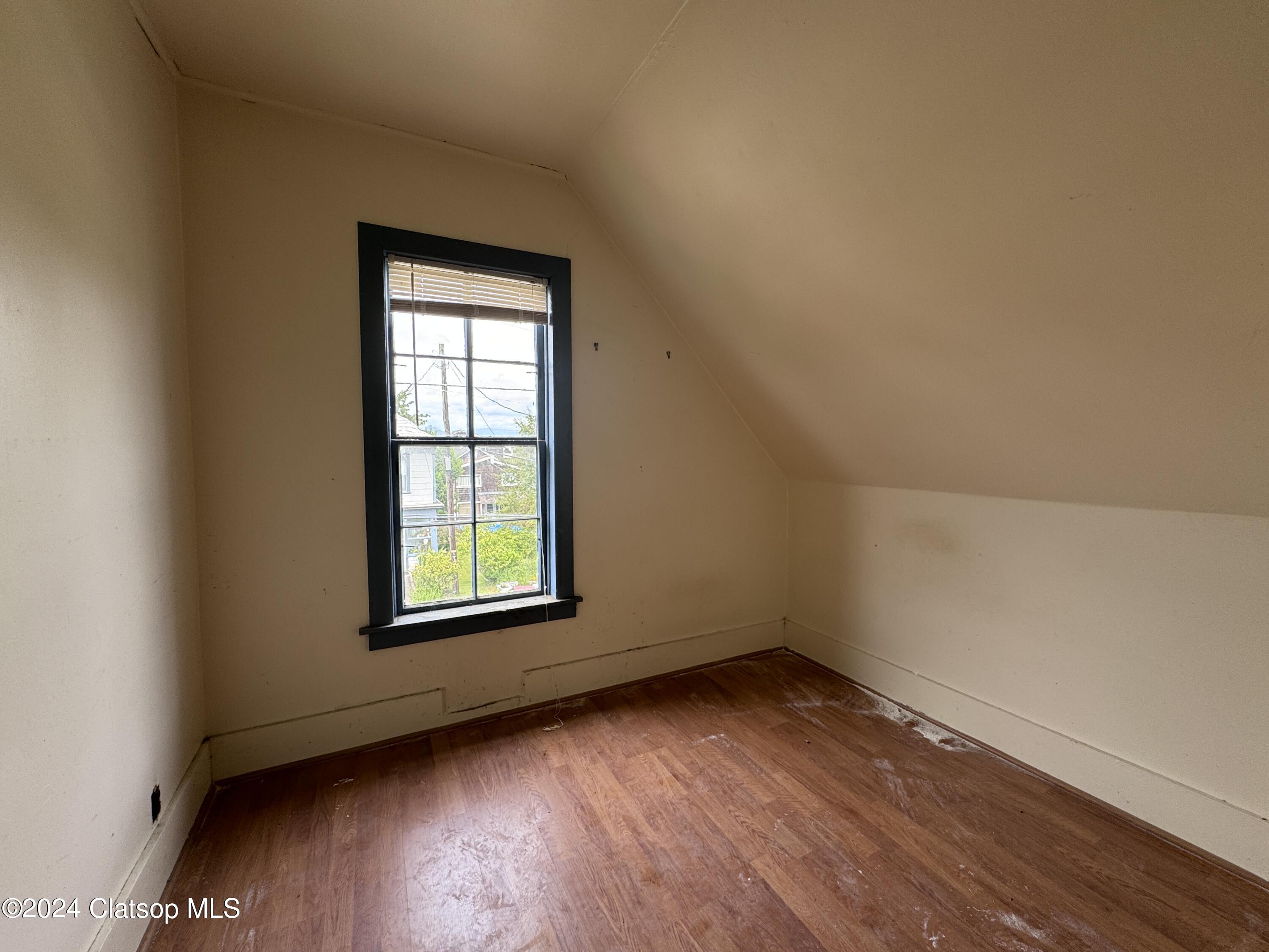 1731 Franklin Avenue Property Photo 8