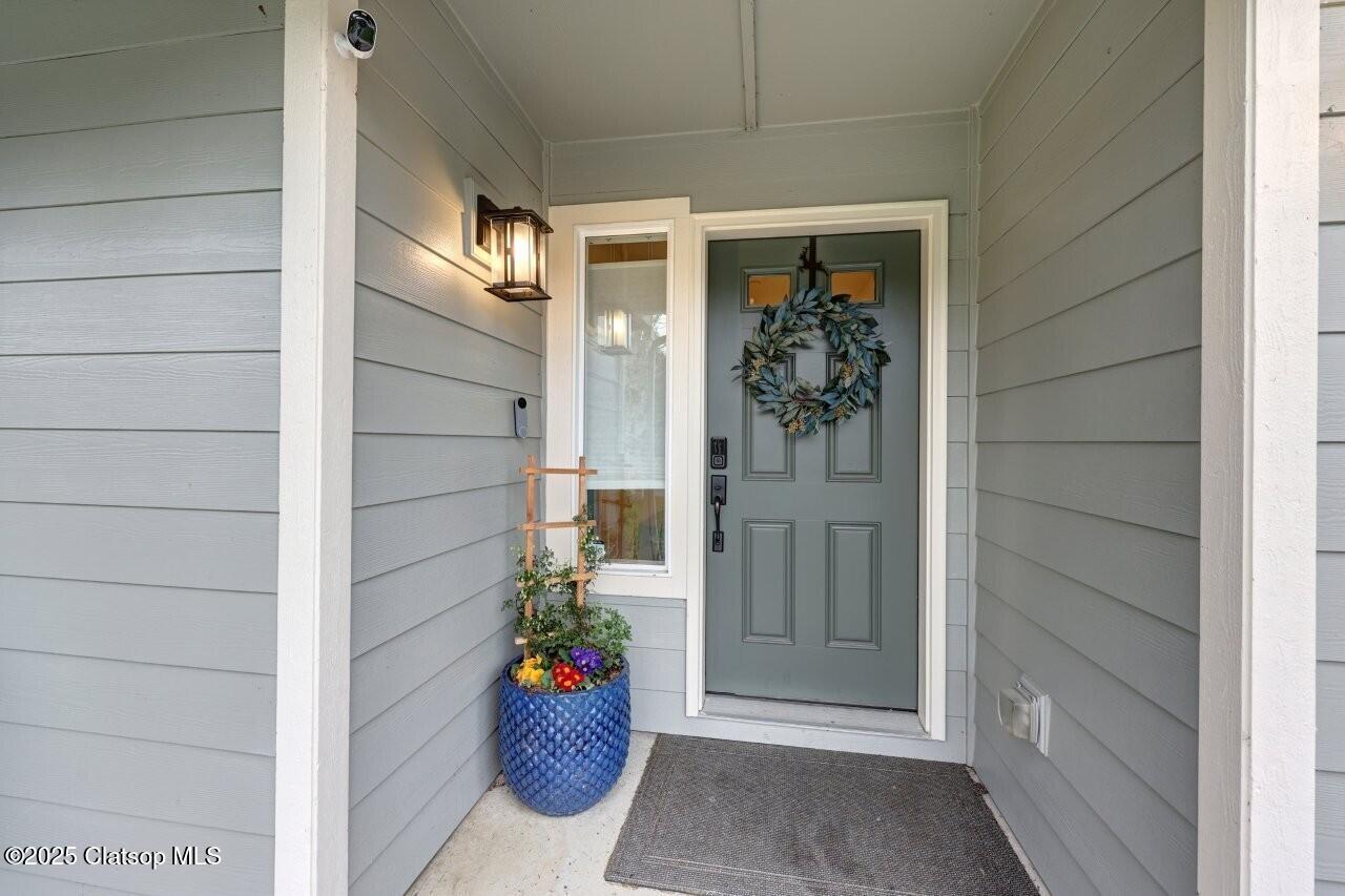 2255 Se Hebe Court Property Photo 3