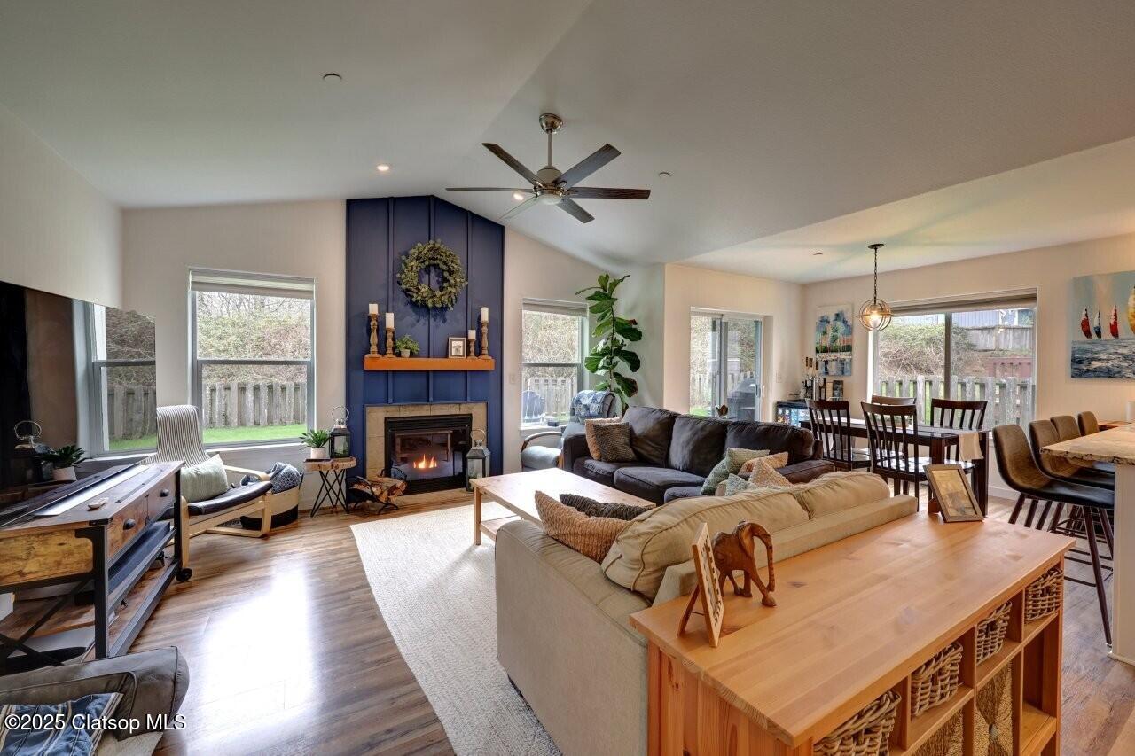 2255 Se Hebe Court Property Photo 8