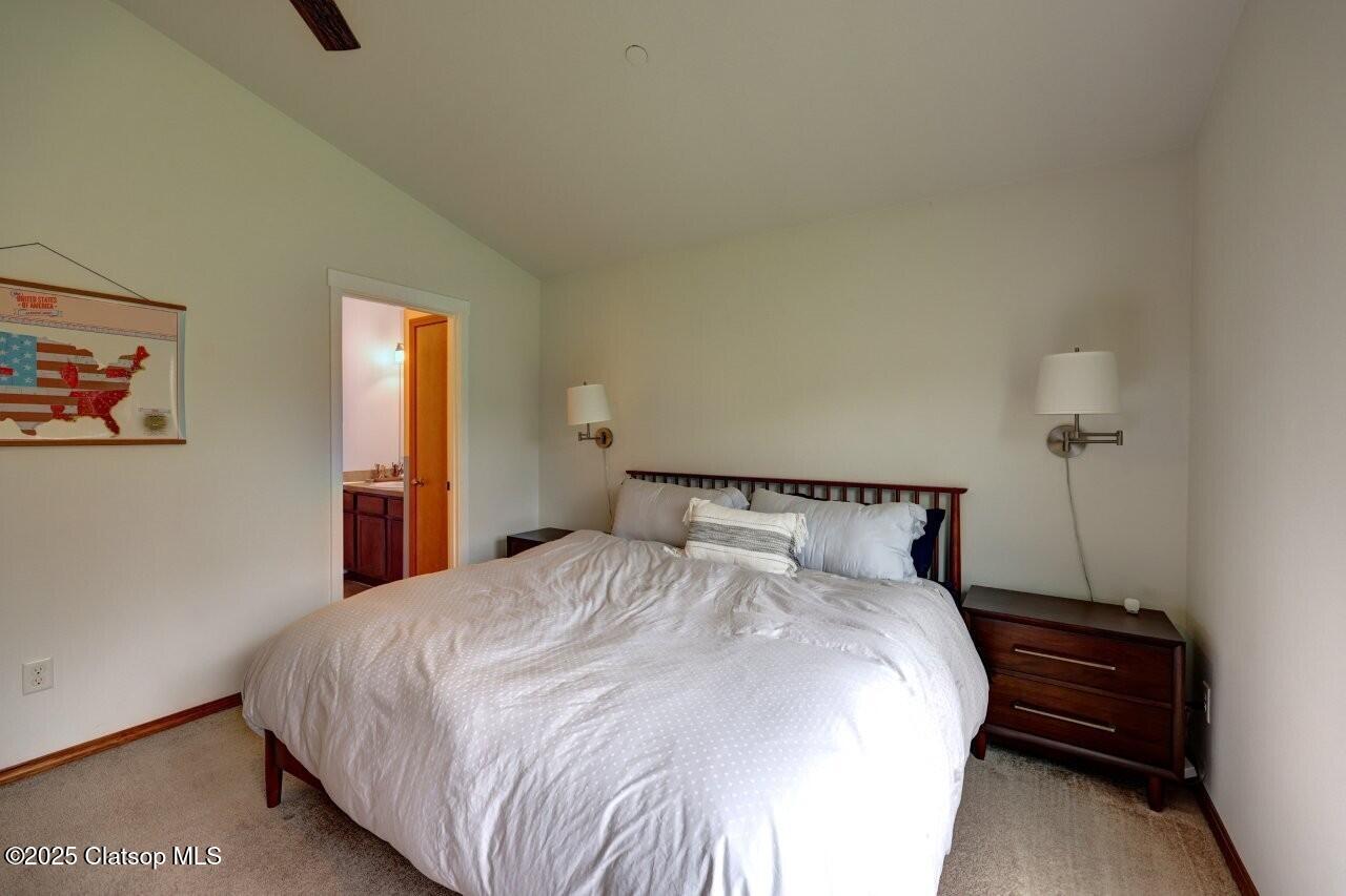 2255 Se Hebe Court Property Photo 16