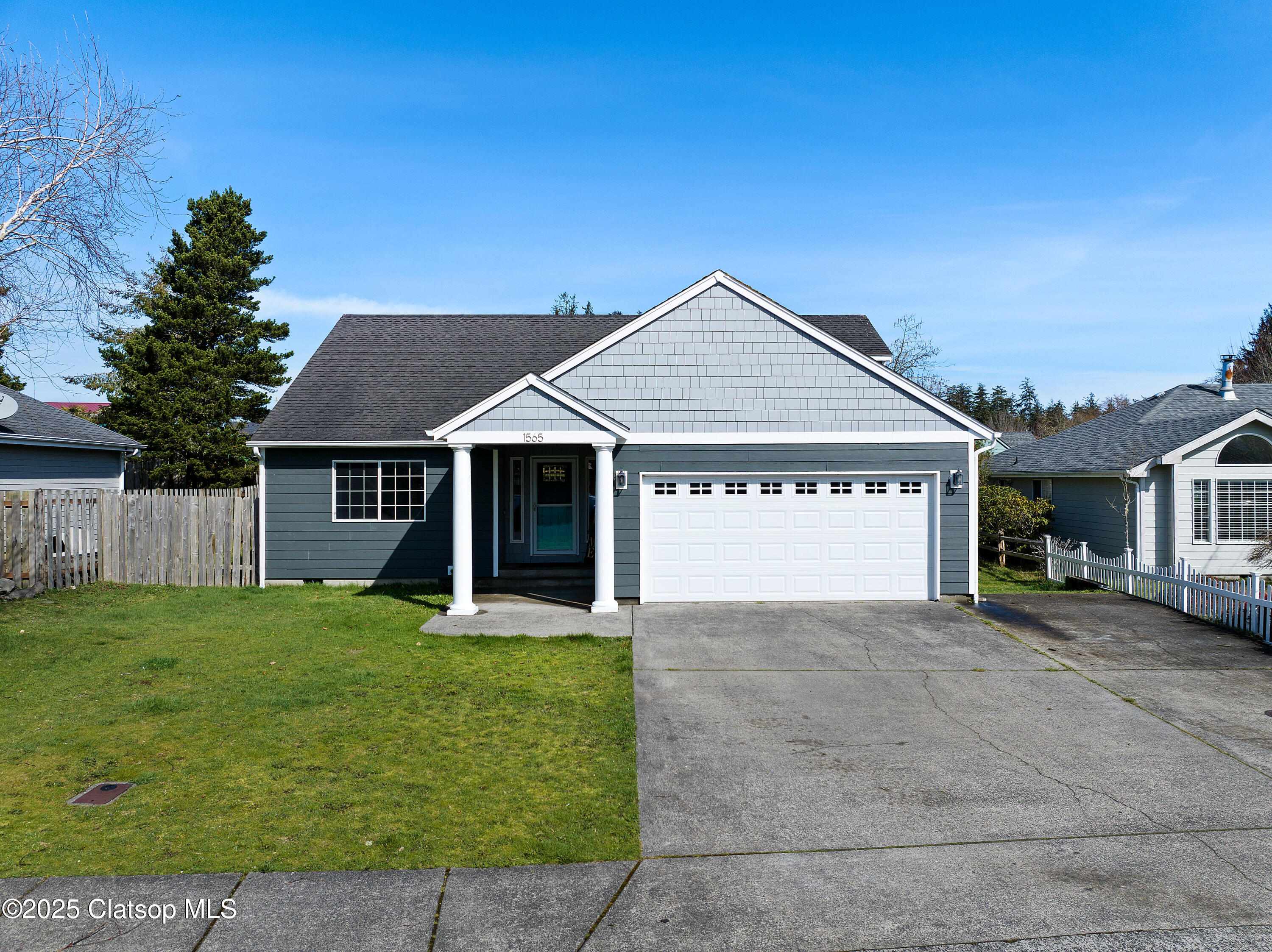 1565 8th Avenue Property Photo 1
