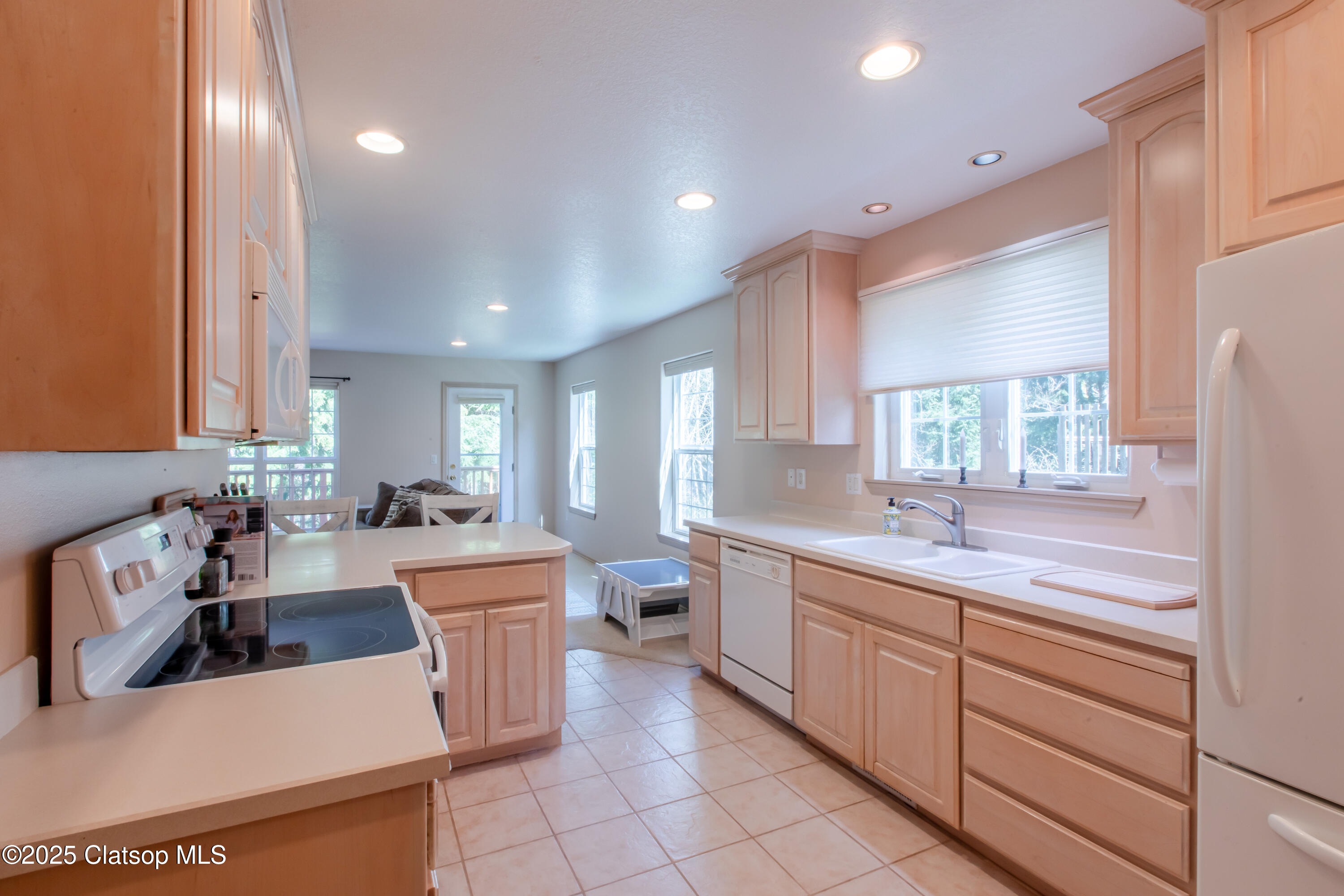 1255 Jeffrey Drive Property Photo 11