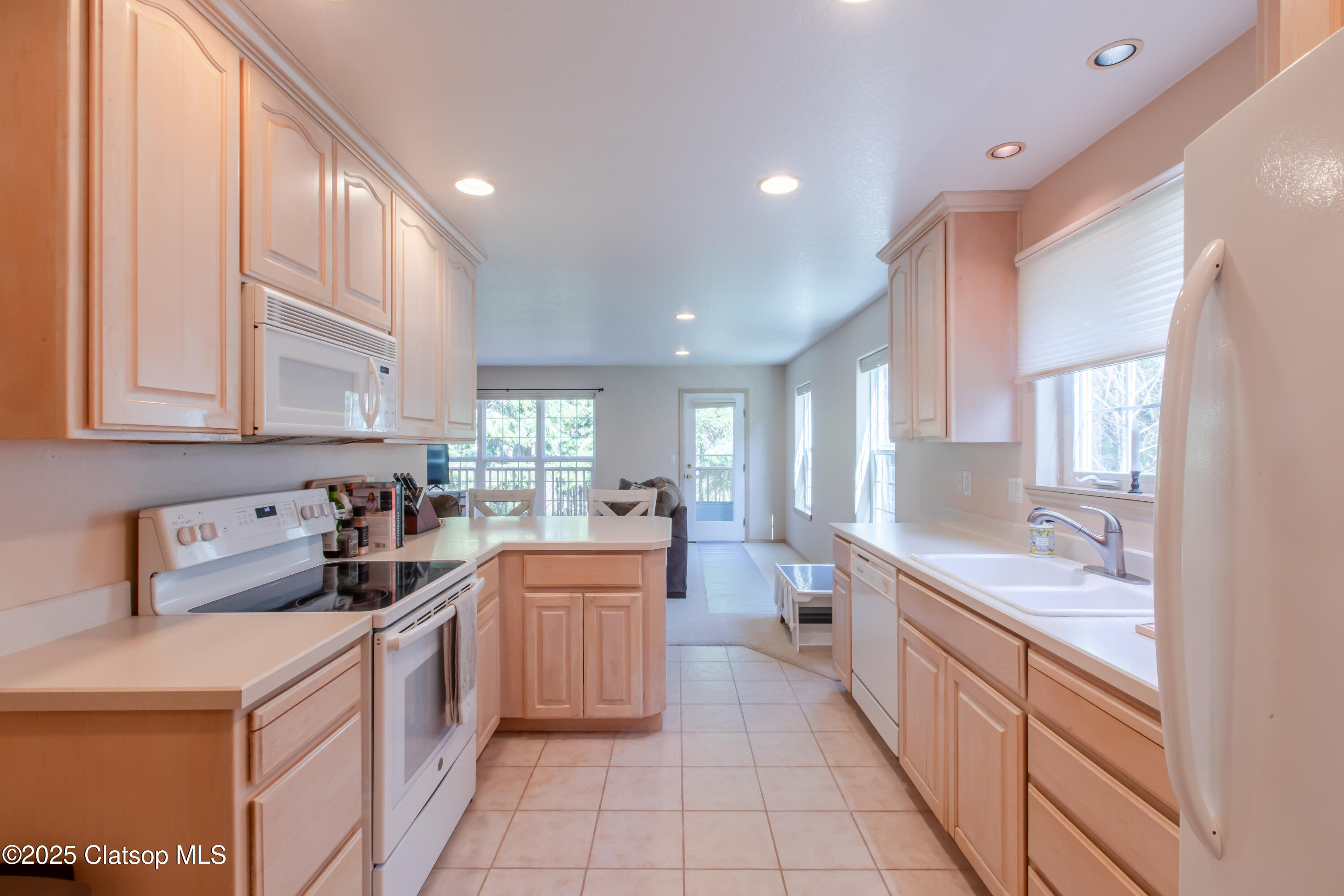 1255 Jeffrey Drive Property Photo 12