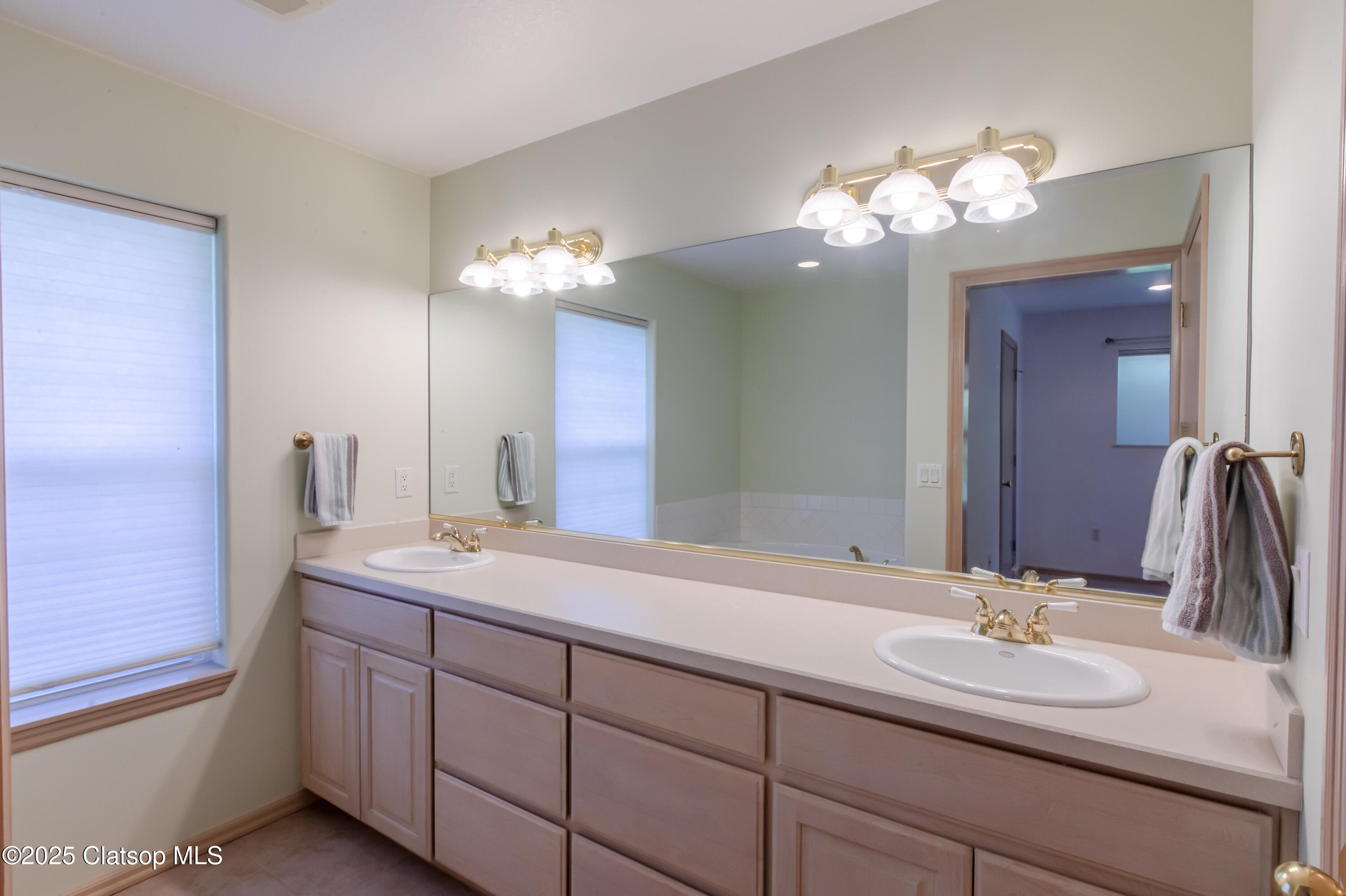 1255 Jeffrey Drive Property Photo 23