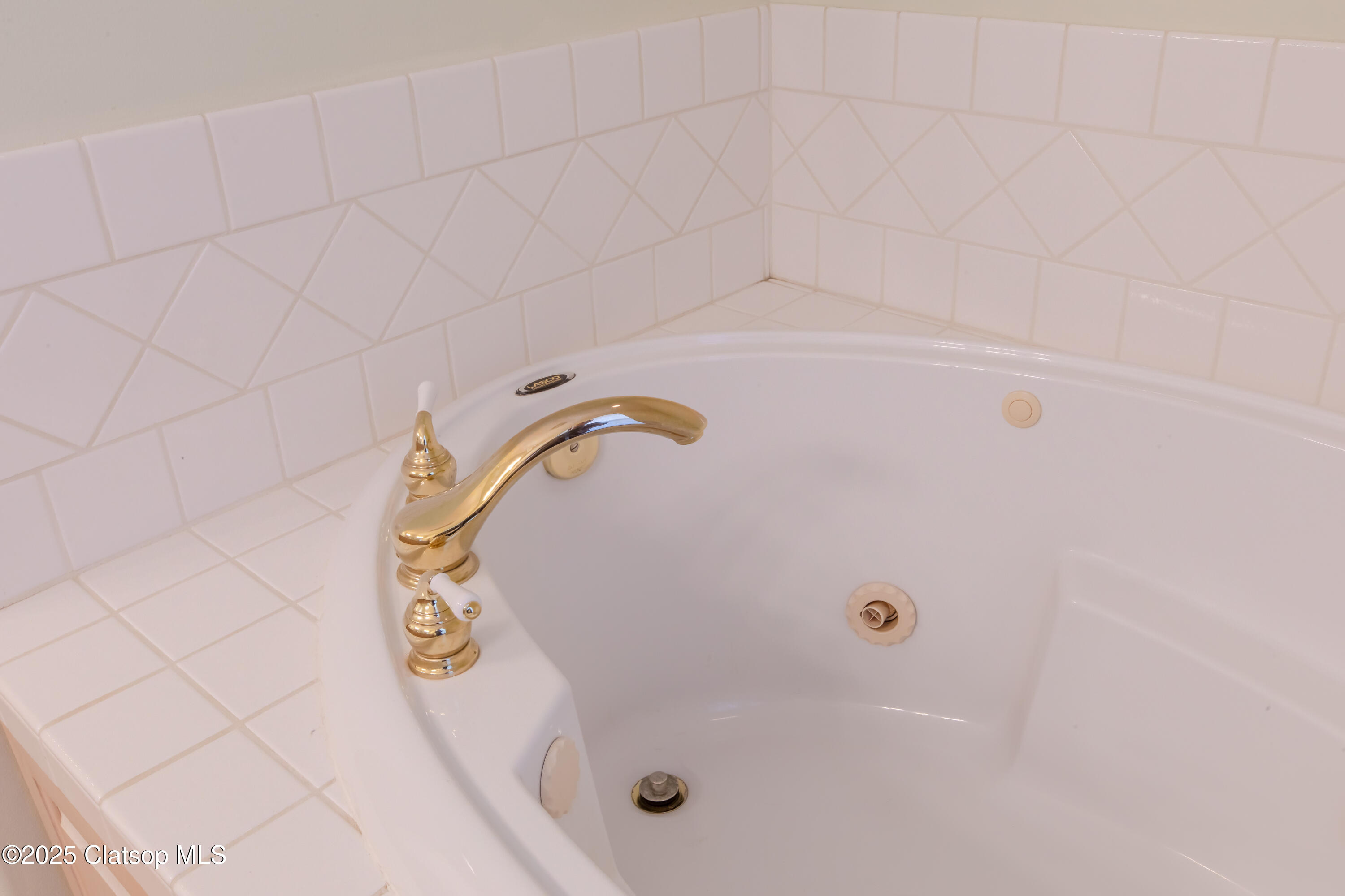 1255 Jeffrey Drive Property Photo 25