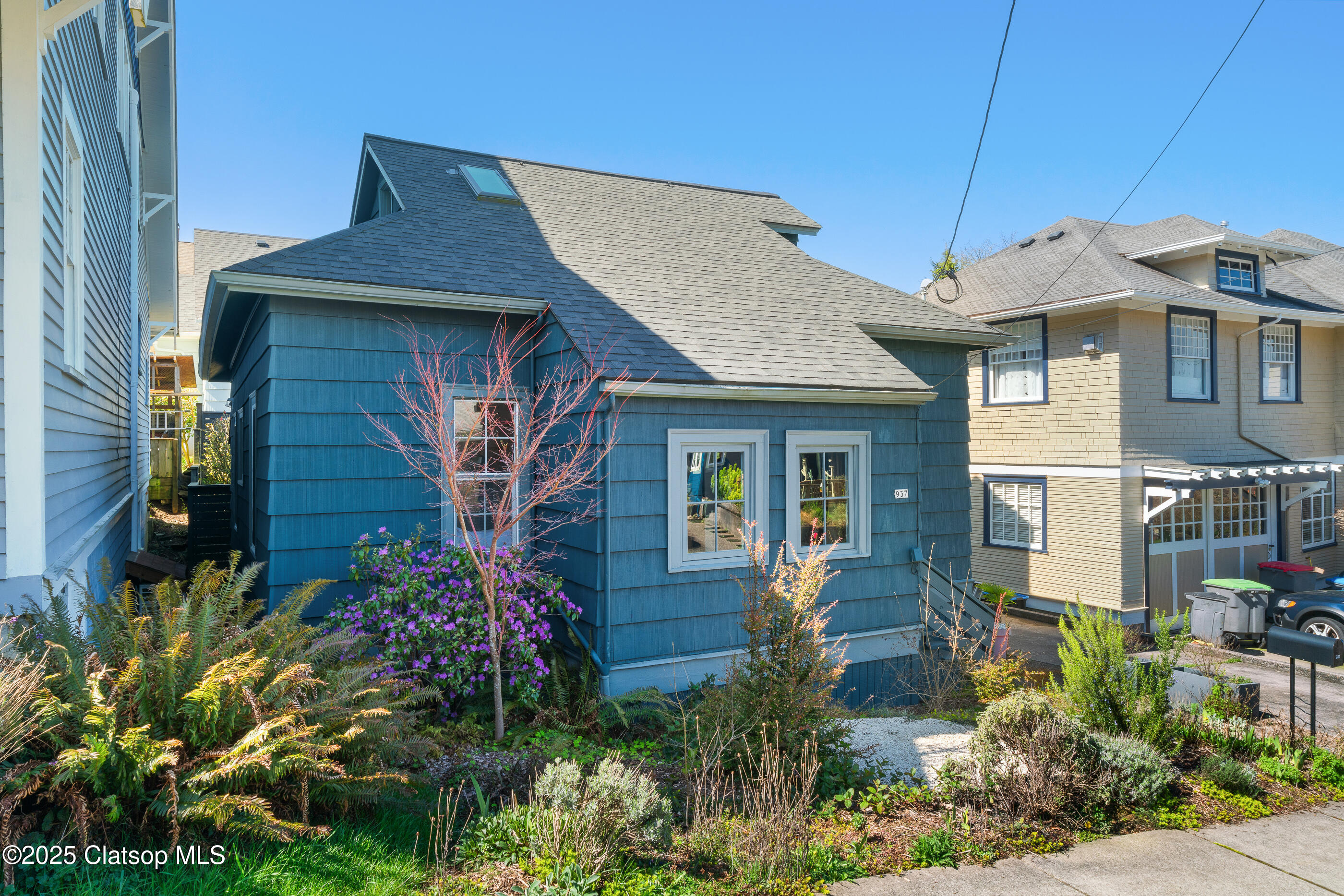 937 14th Street Property Photo 3