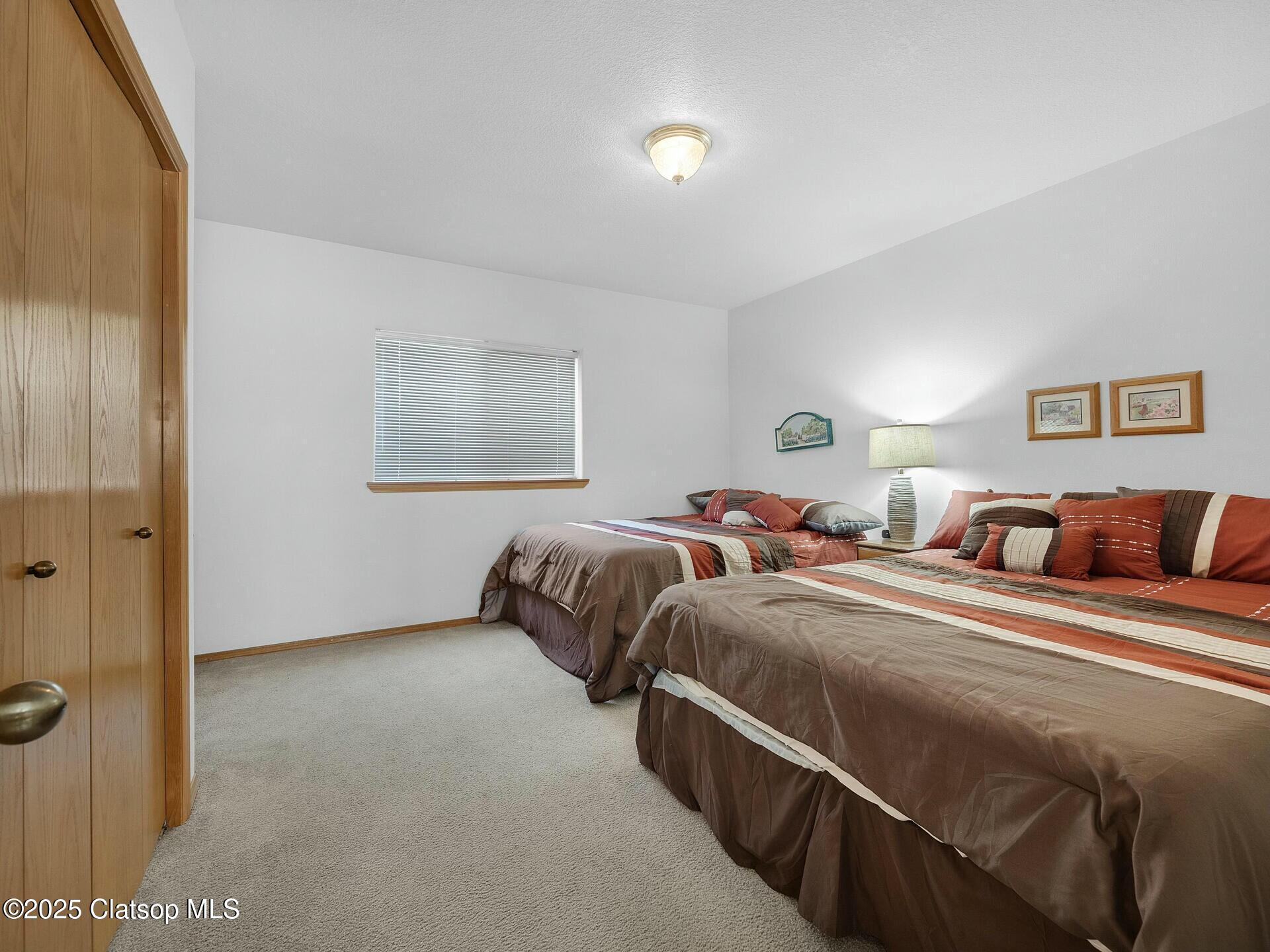368-370 4th Place Property Photo 19