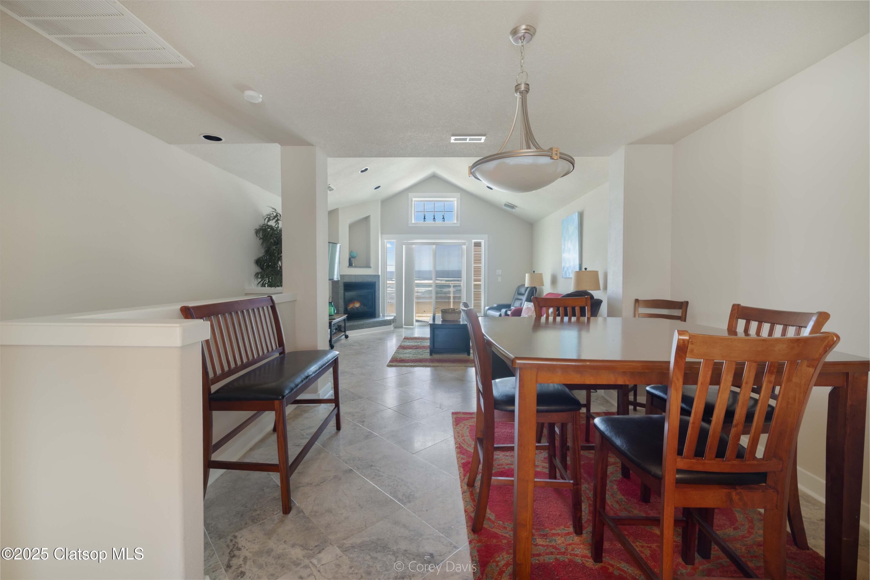 168 N Pacific Street Property Photo 6