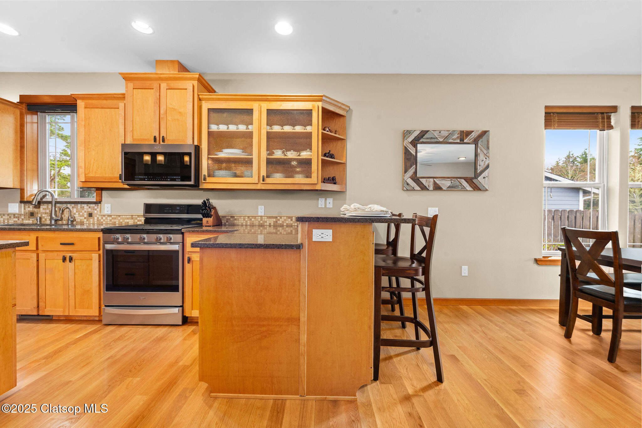 540 Sw Juniper Avenue Property Photo 7
