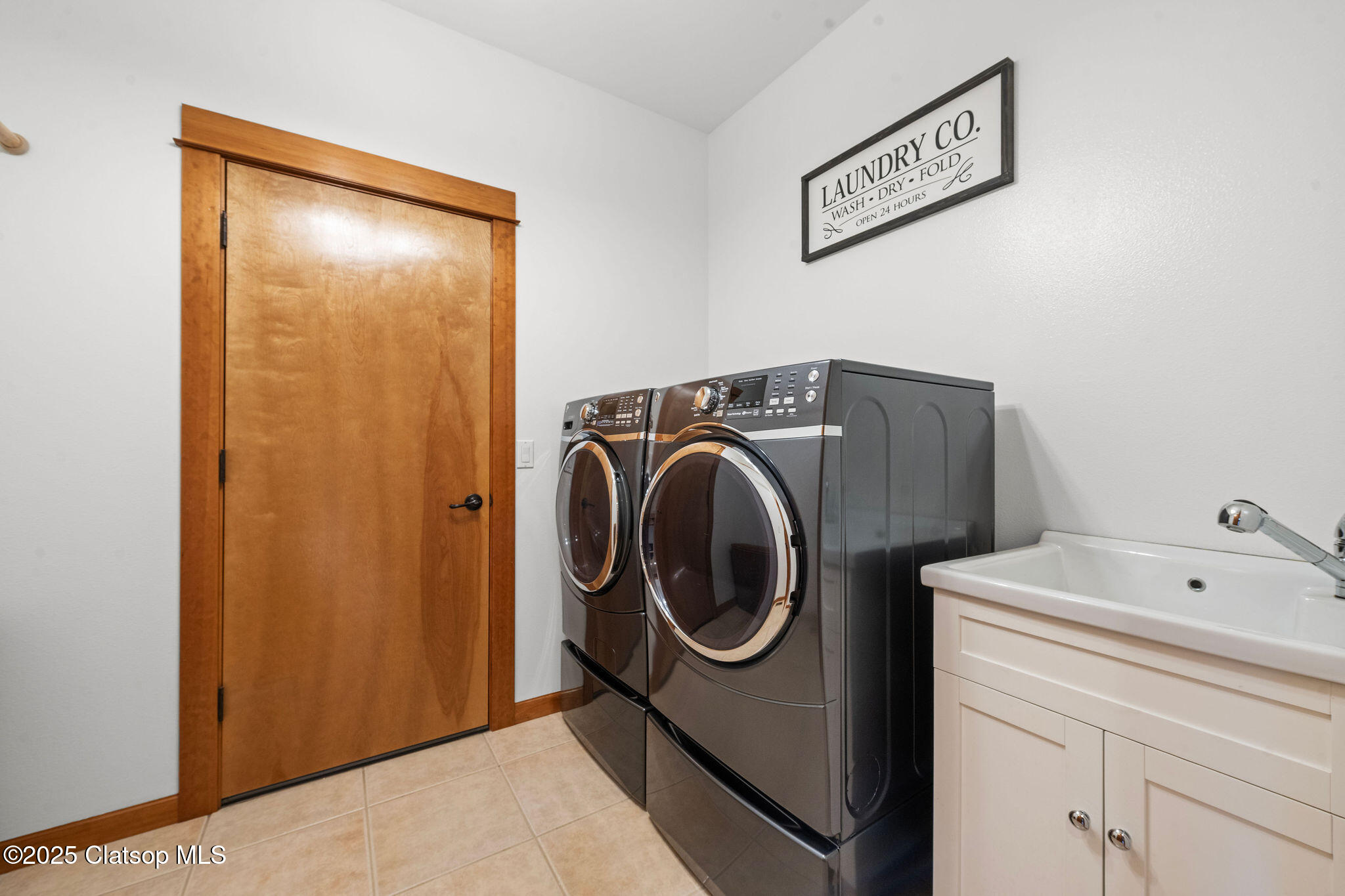 540 Sw Juniper Avenue Property Photo 19