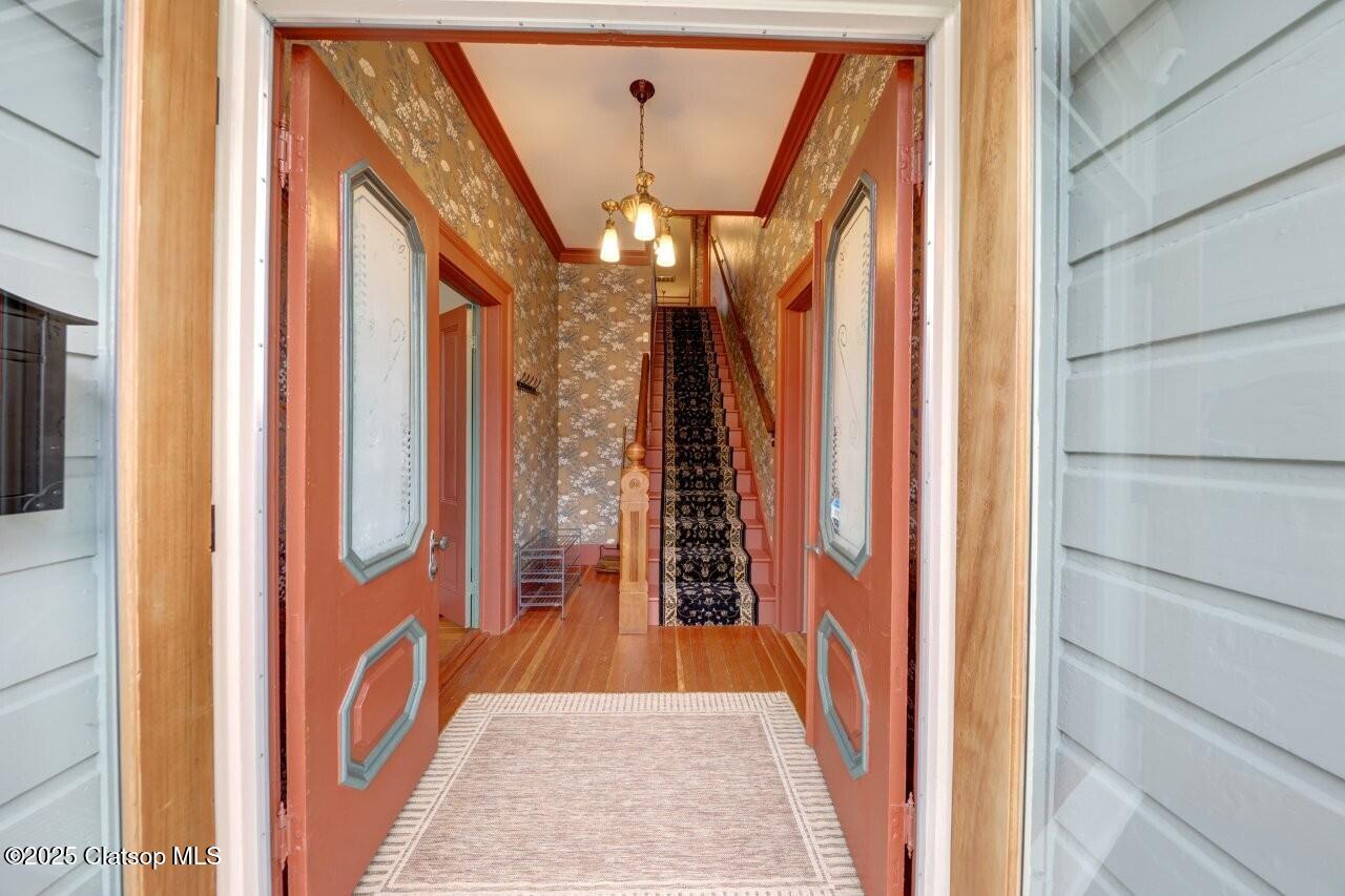 369 37th Street Property Photo 6