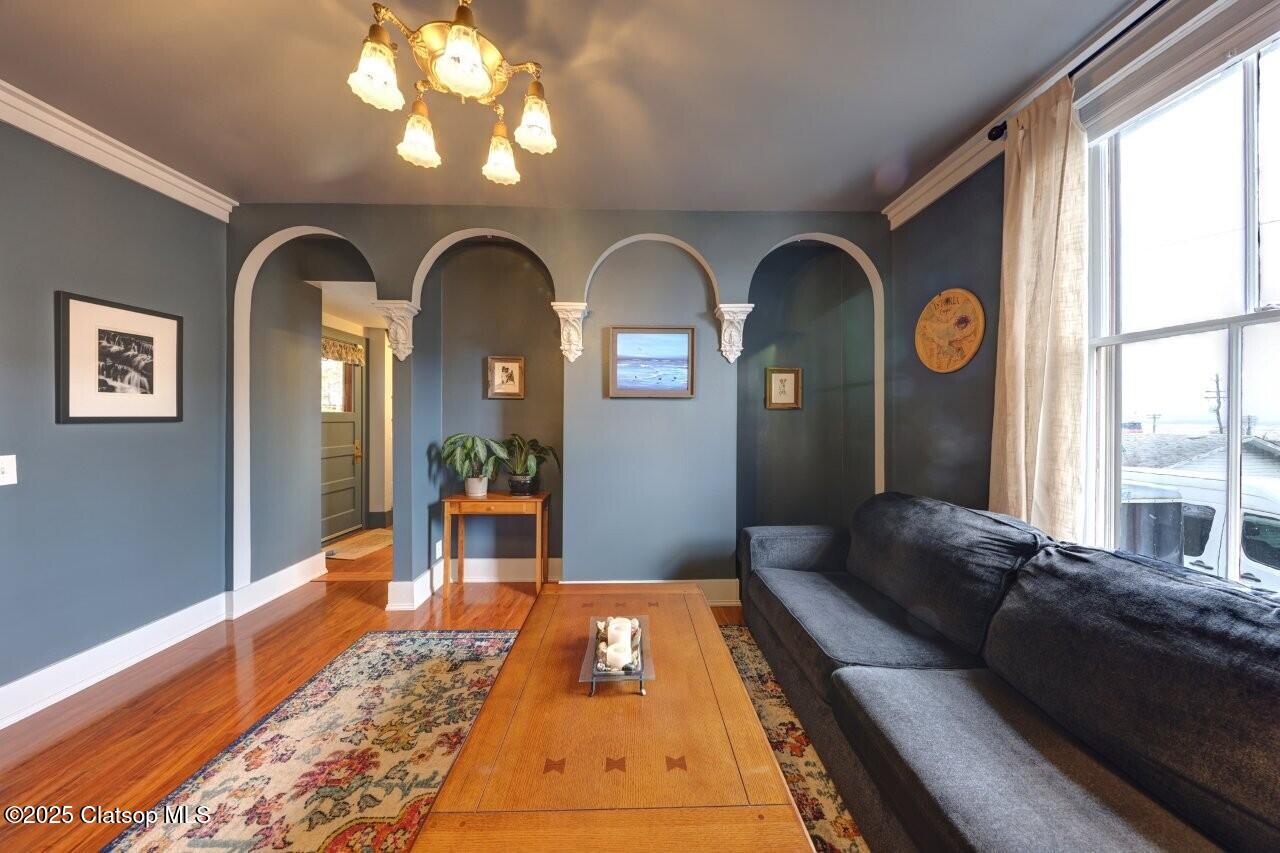369 37th Street Property Photo 18