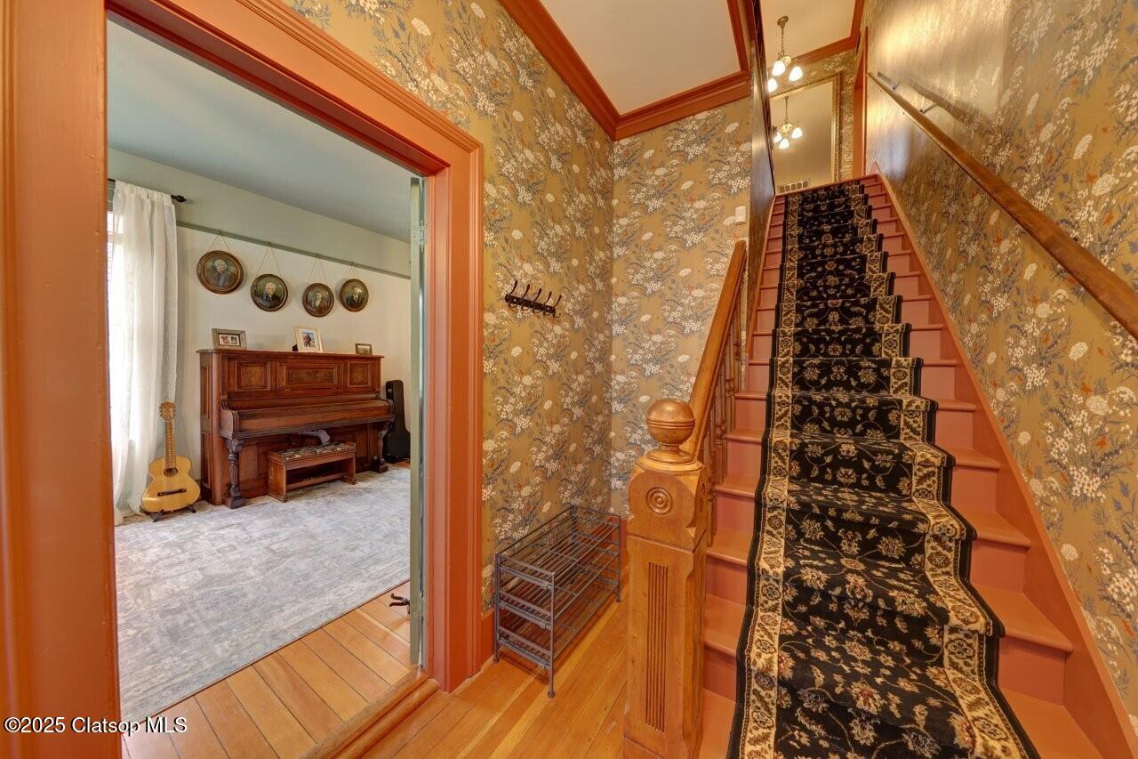 369 37th Street Property Photo 22