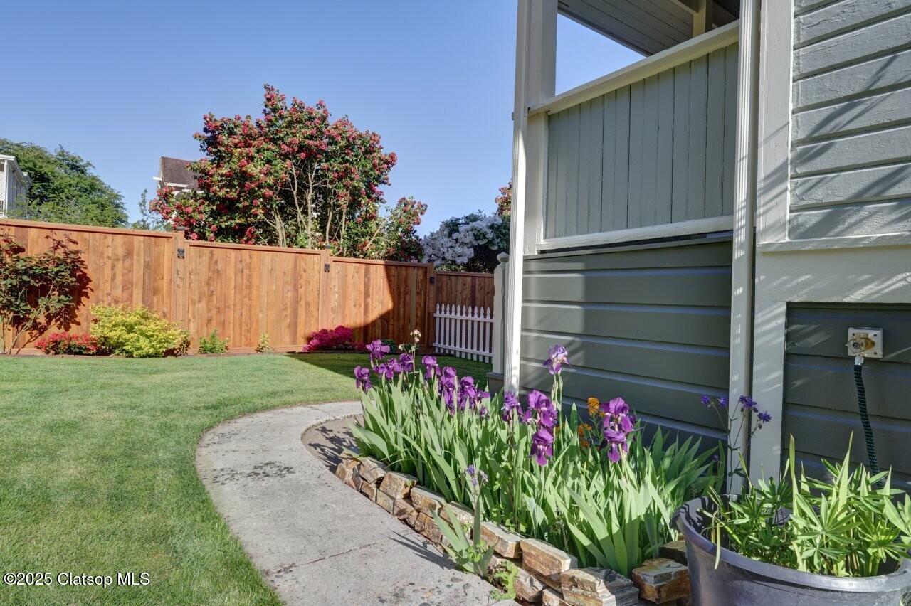 369 37th Street Property Photo 63