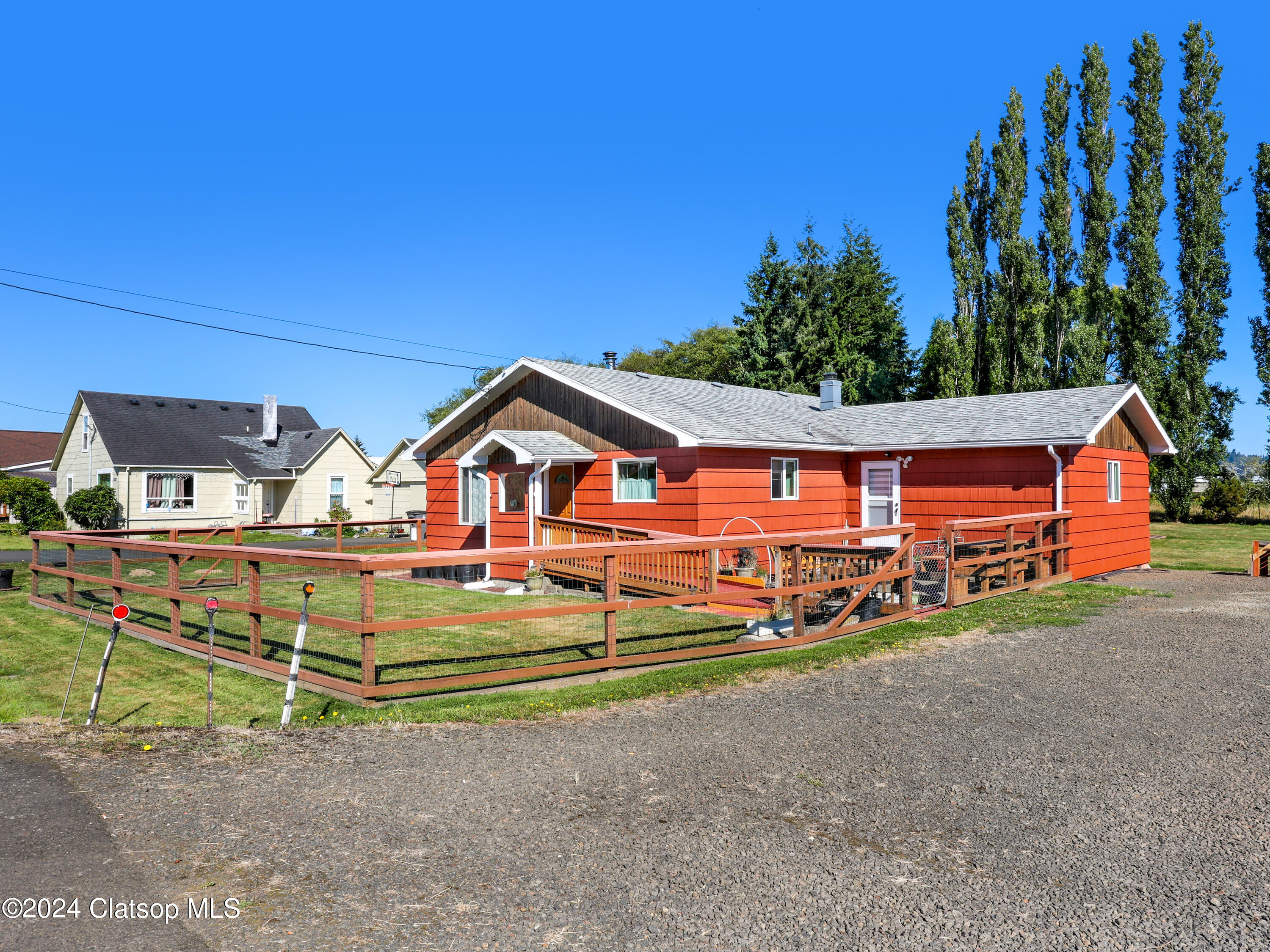 92277 Youngs River Road Property Photo 1