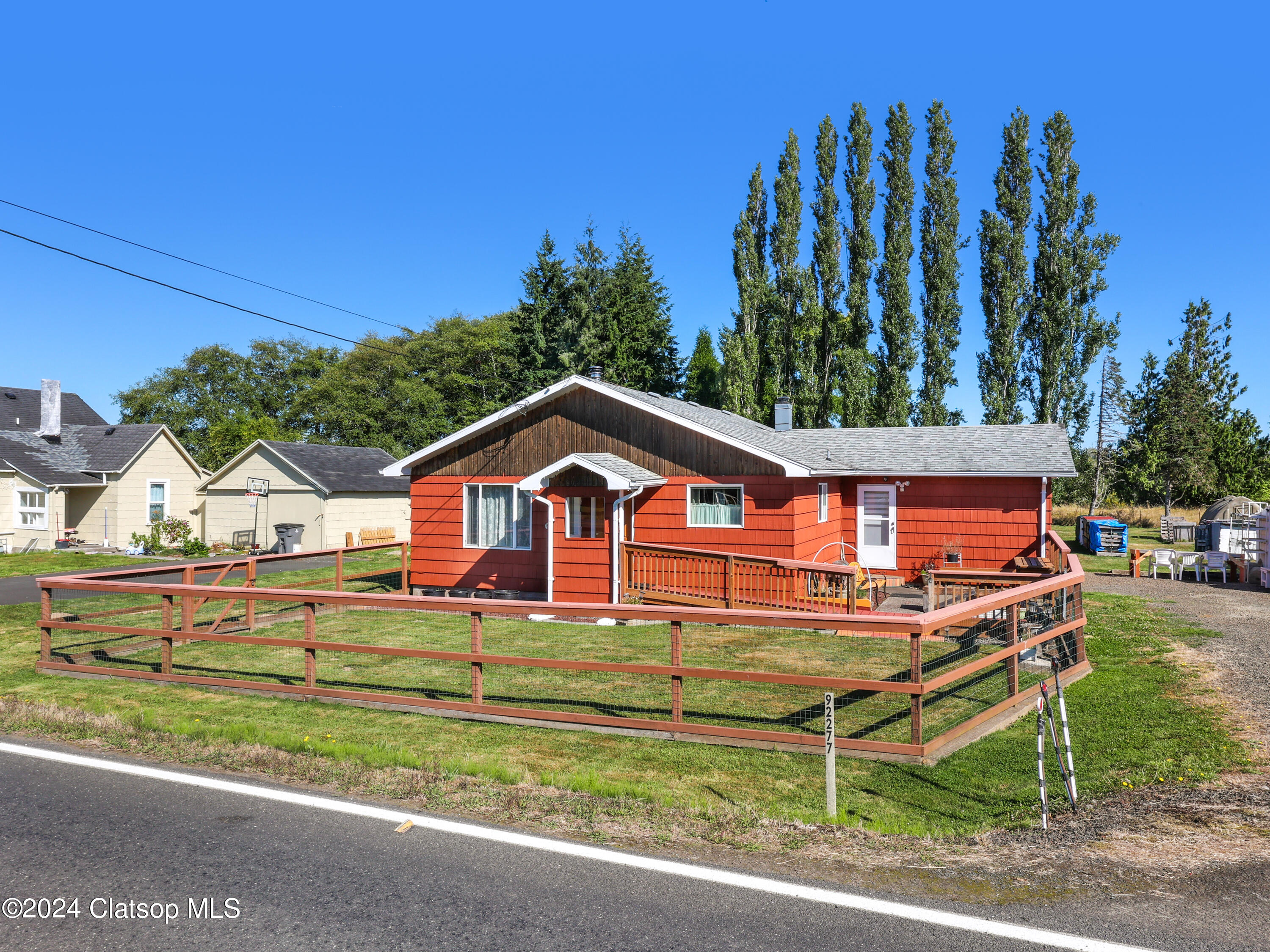 92277 Youngs River Road Property Photo 2