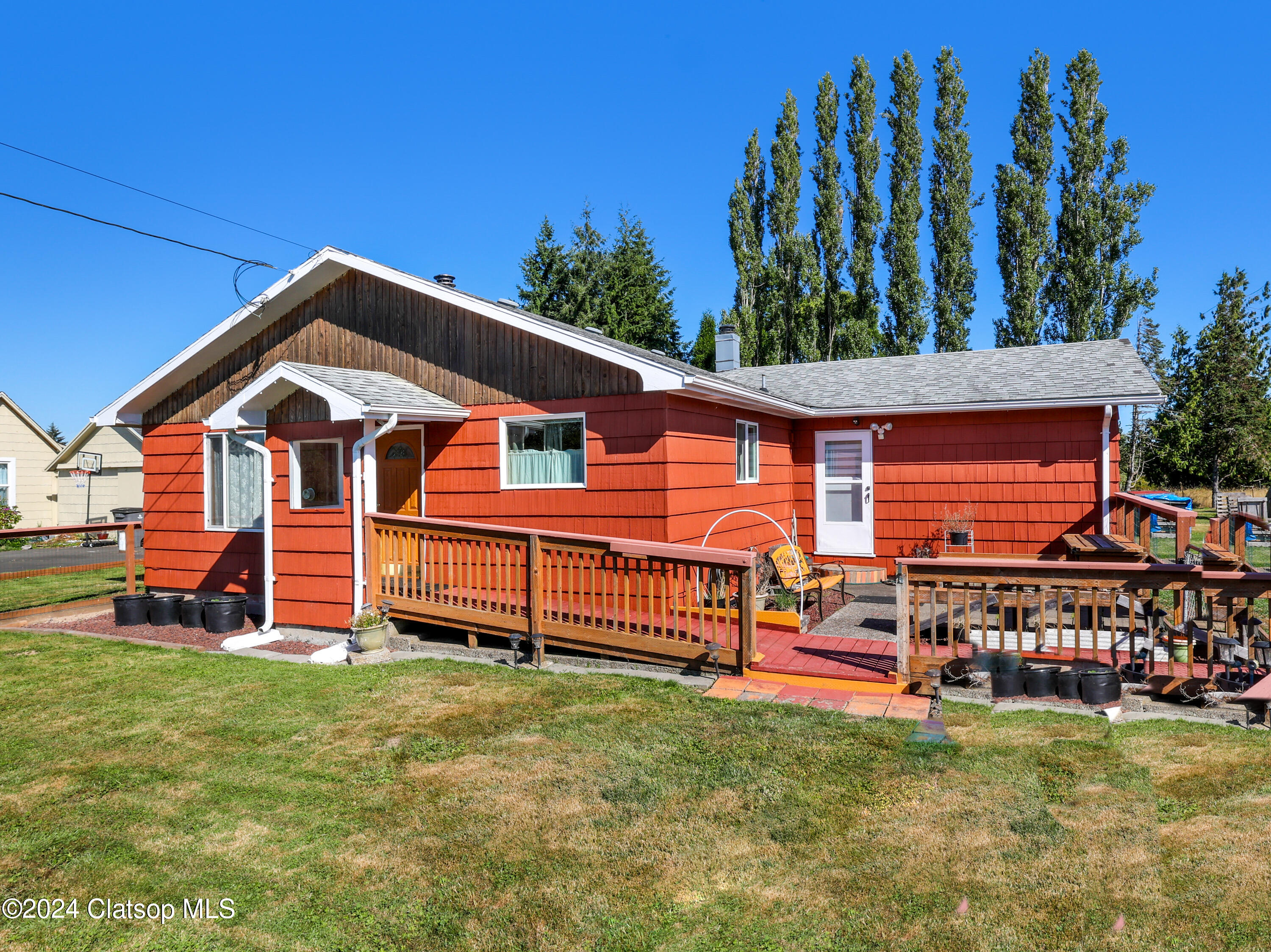 92277 Youngs River Road Property Photo 4