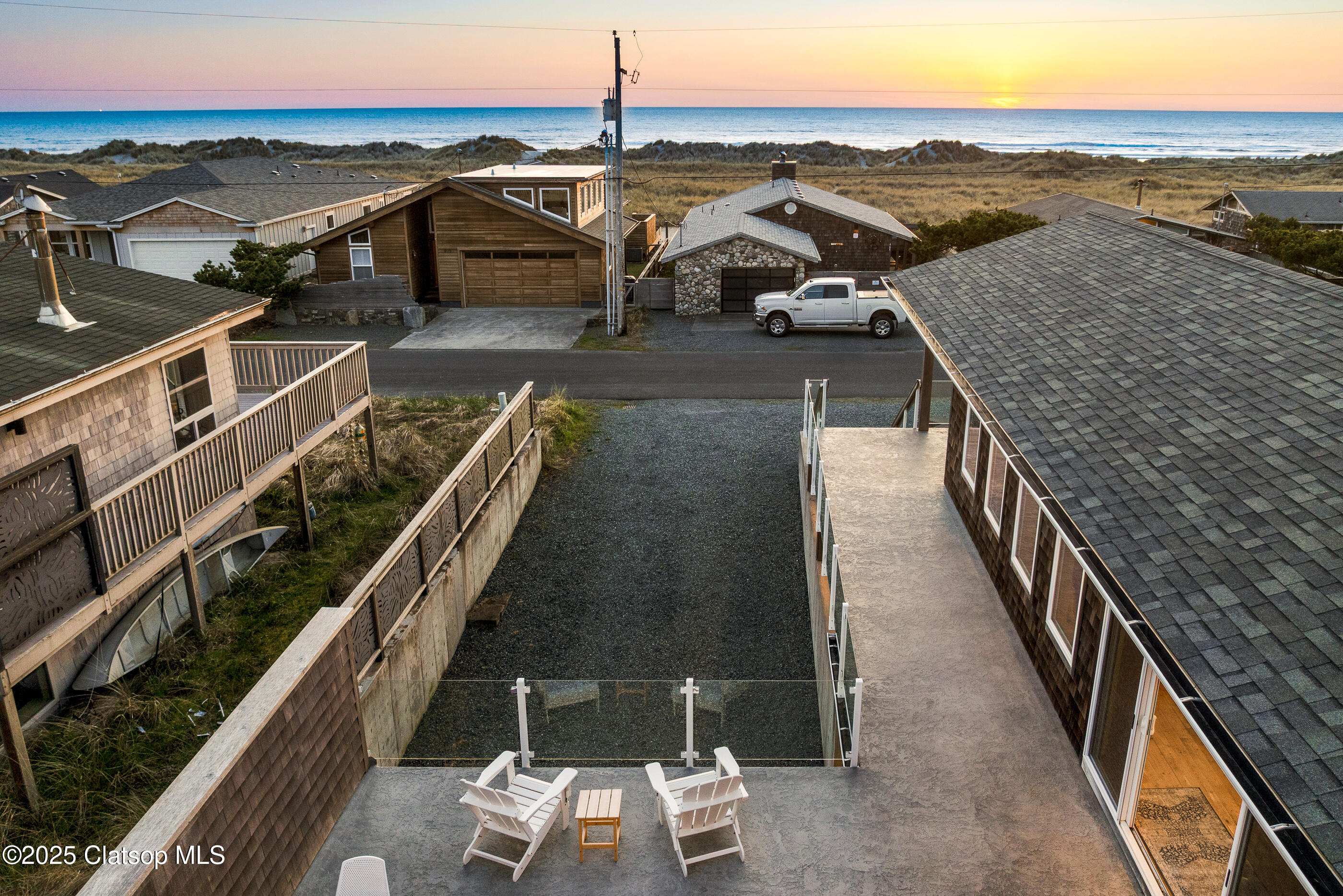 958 Beach Street Property Photo 12