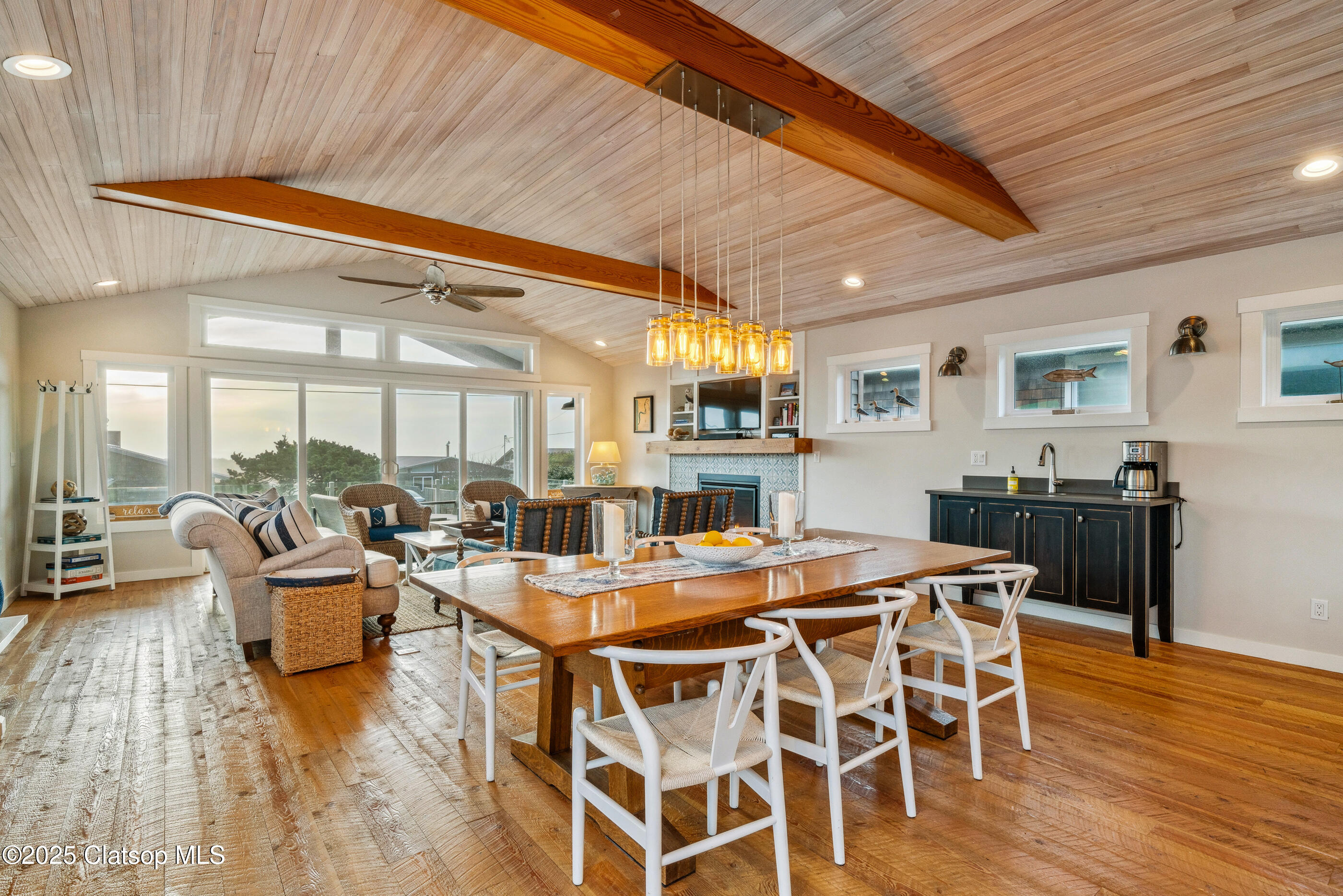 958 Beach Street Property Photo 13