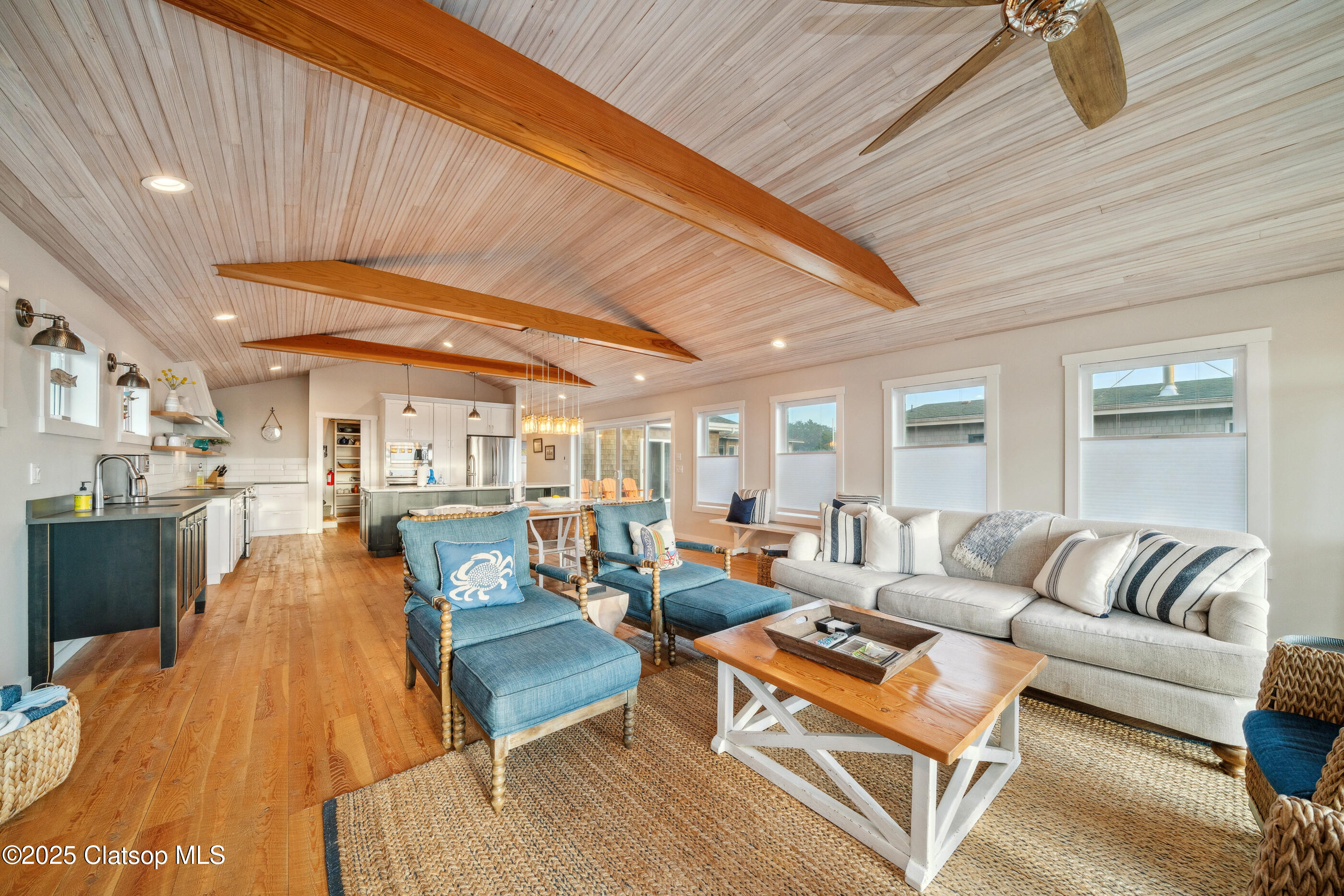 958 Beach Street Property Photo 16