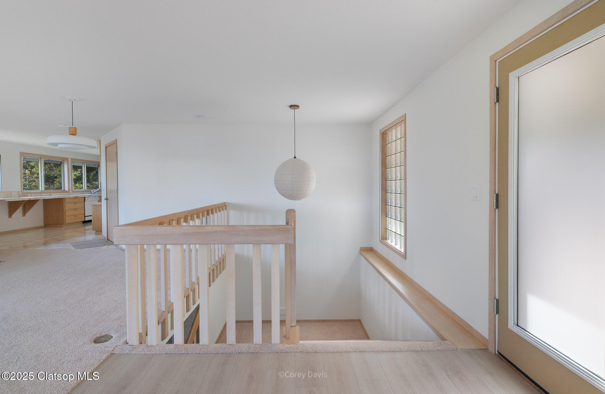 213 University Avenue Property Photo 20