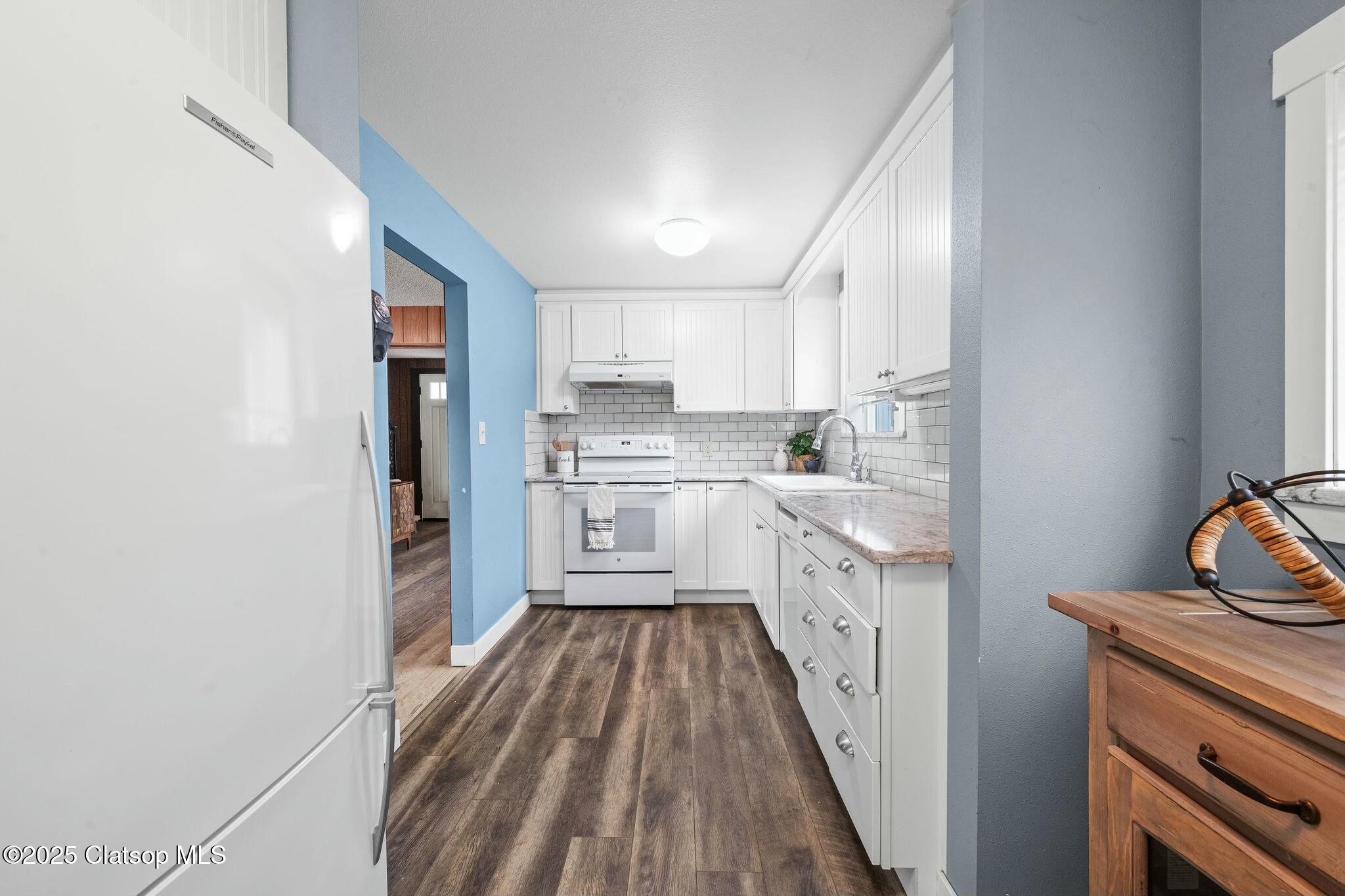 560 S Downing Street Property Photo 12