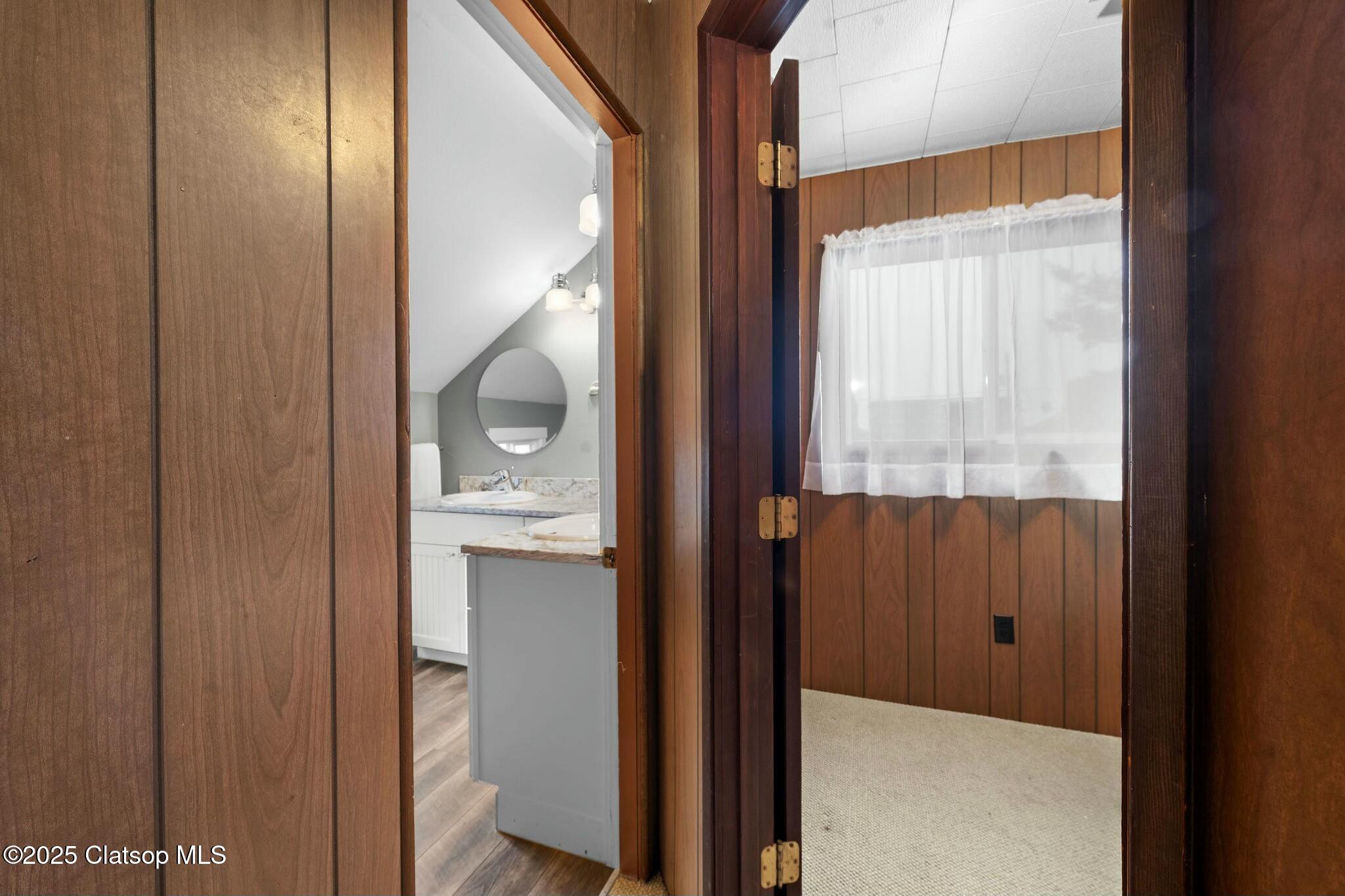 560 S Downing Street Property Photo 20