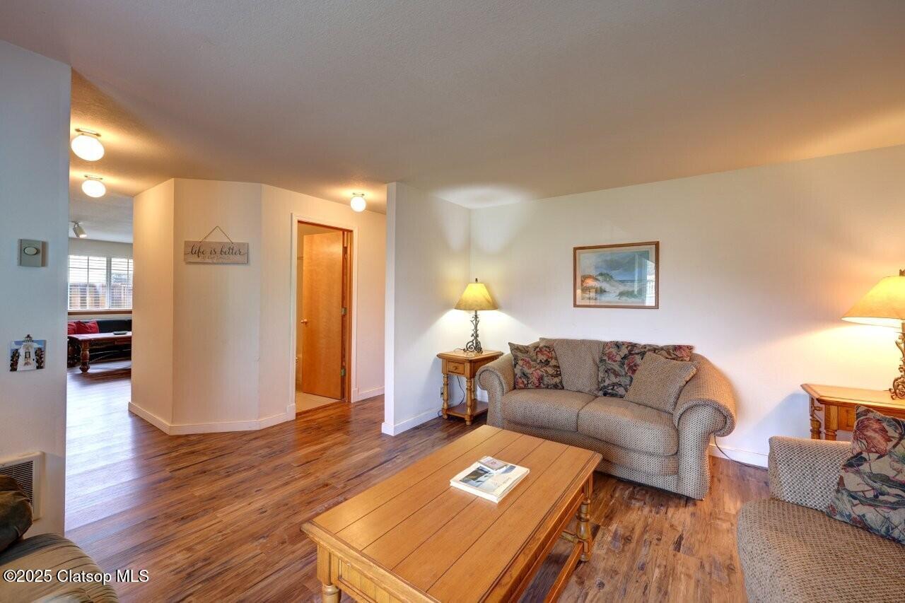 823 4th Avenue Property Photo 19