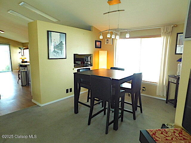 1100 Nw Warrenton Property Photo 13