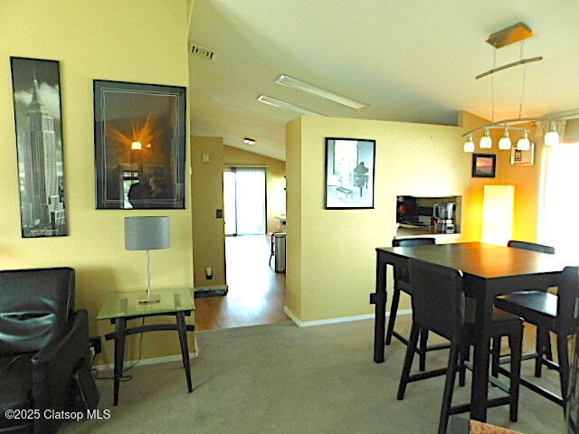 1100 Nw Warrenton Property Photo 14
