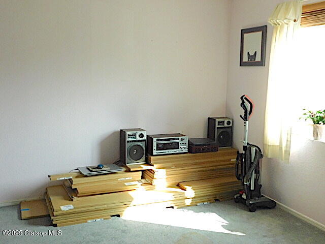1100 Nw Warrenton Property Photo 27