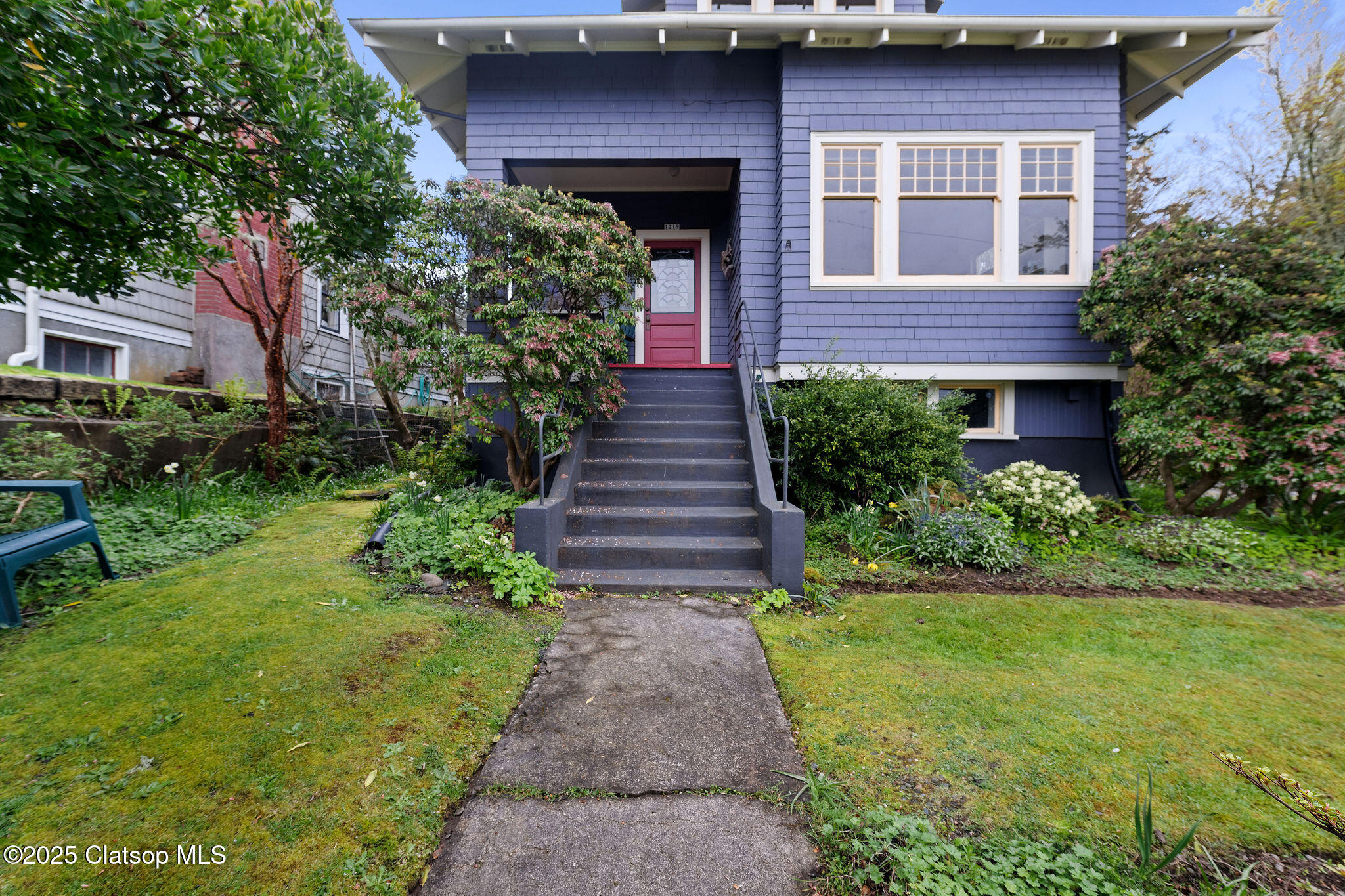 1219 Jerome Avenue Property Photo 7
