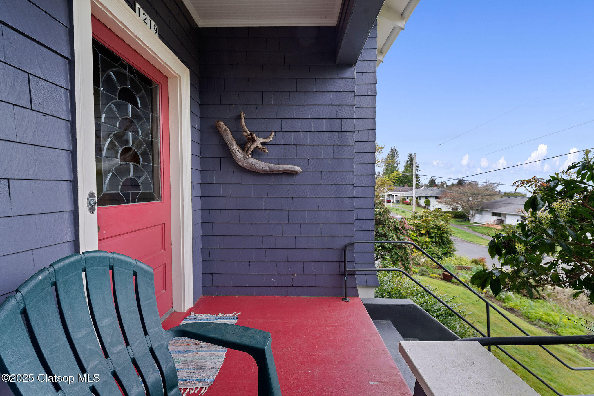 1219 Jerome Avenue Property Photo 9