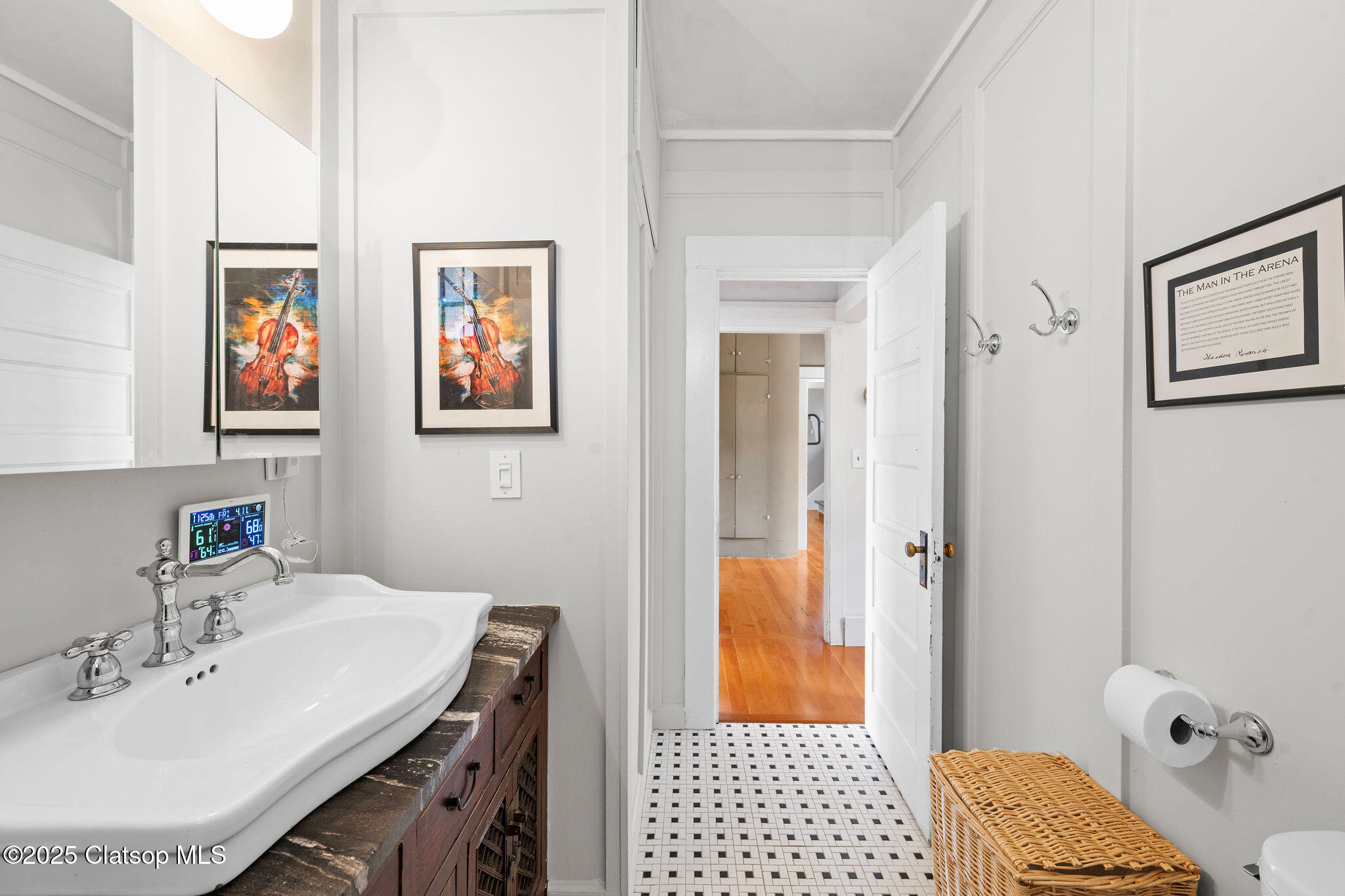 1219 Jerome Avenue Property Photo 20