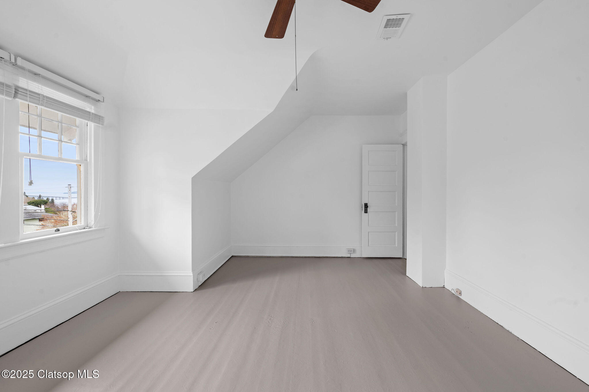 1219 Jerome Avenue Property Photo 33
