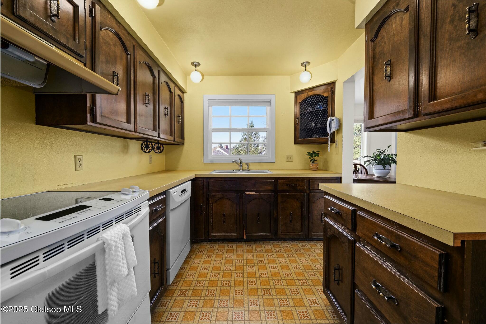 3543 Harrison Drive Property Photo 11