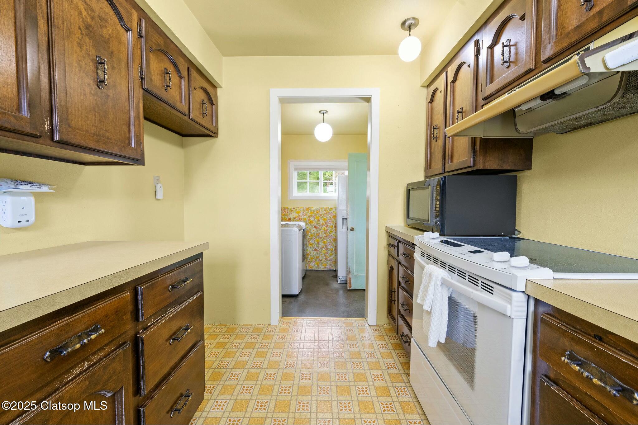 3543 Harrison Drive Property Photo 12