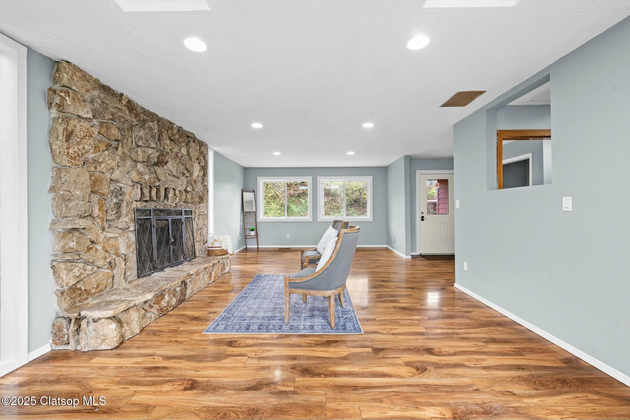 90757 Lazy Creek Road Property Photo 8