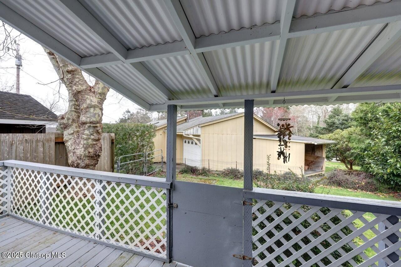 264 Elliott Way Property Photo 28