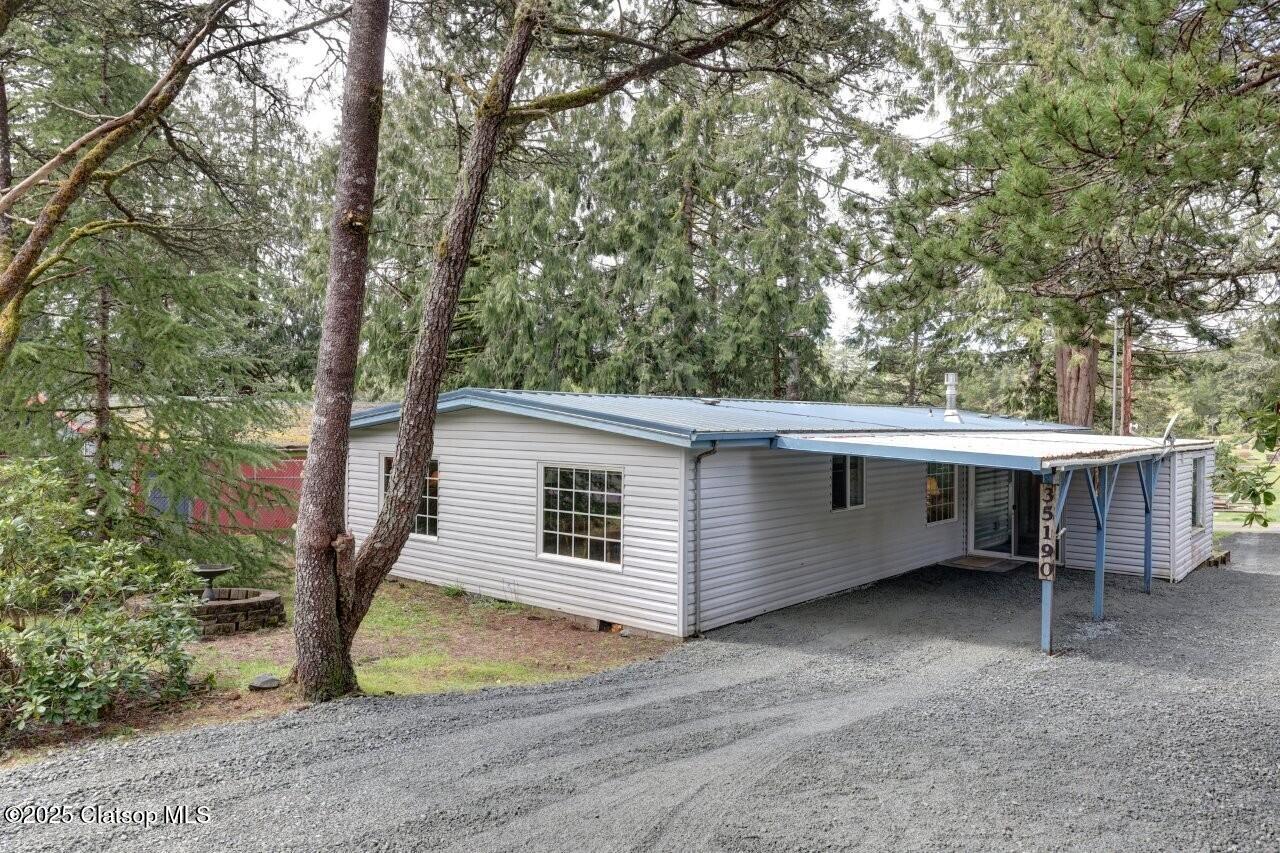 35190 The Glade Property Photo 1