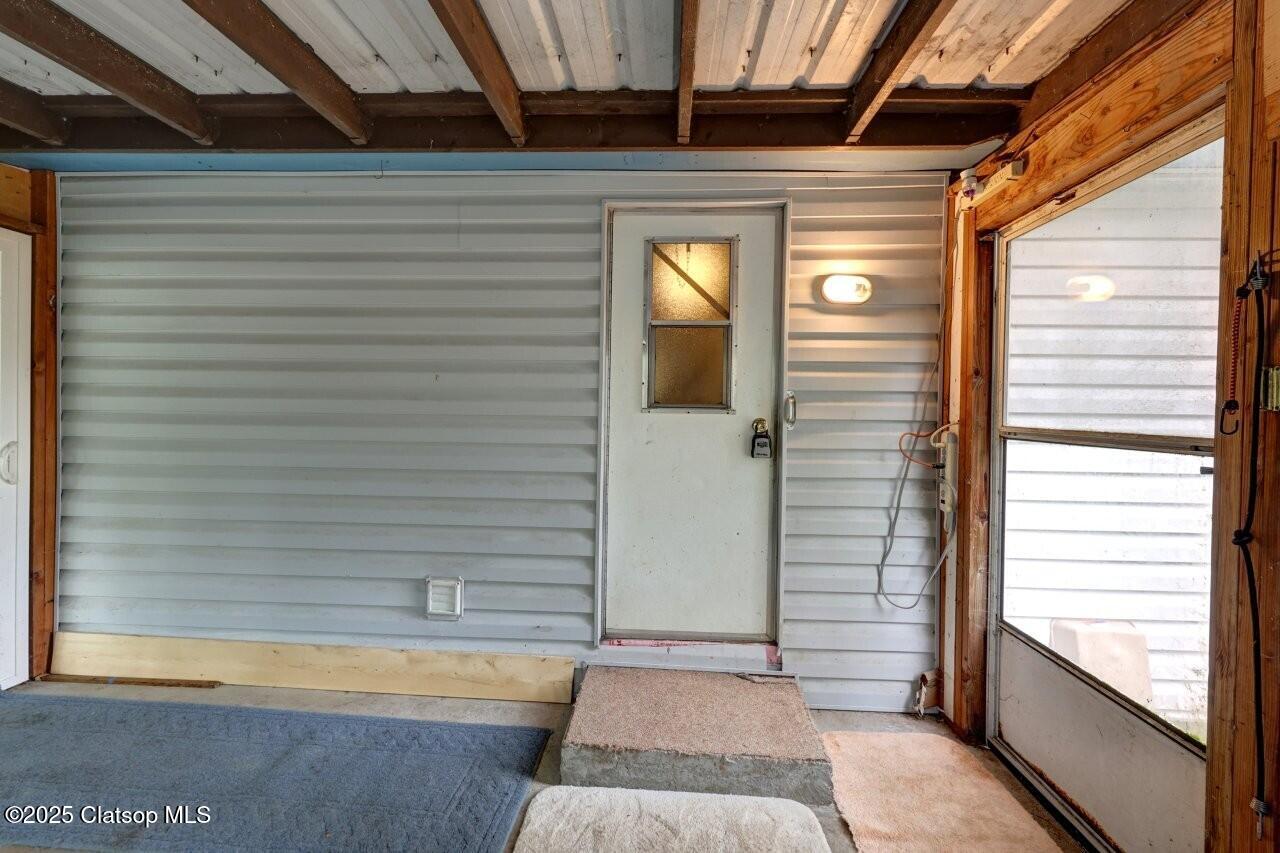 35190 The Glade Property Photo 6