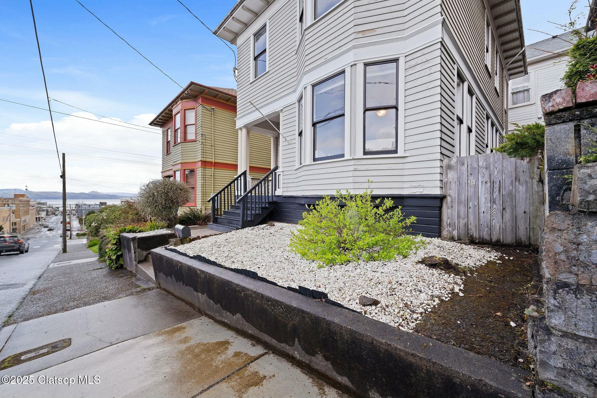 674 11th Street Property Photo 31