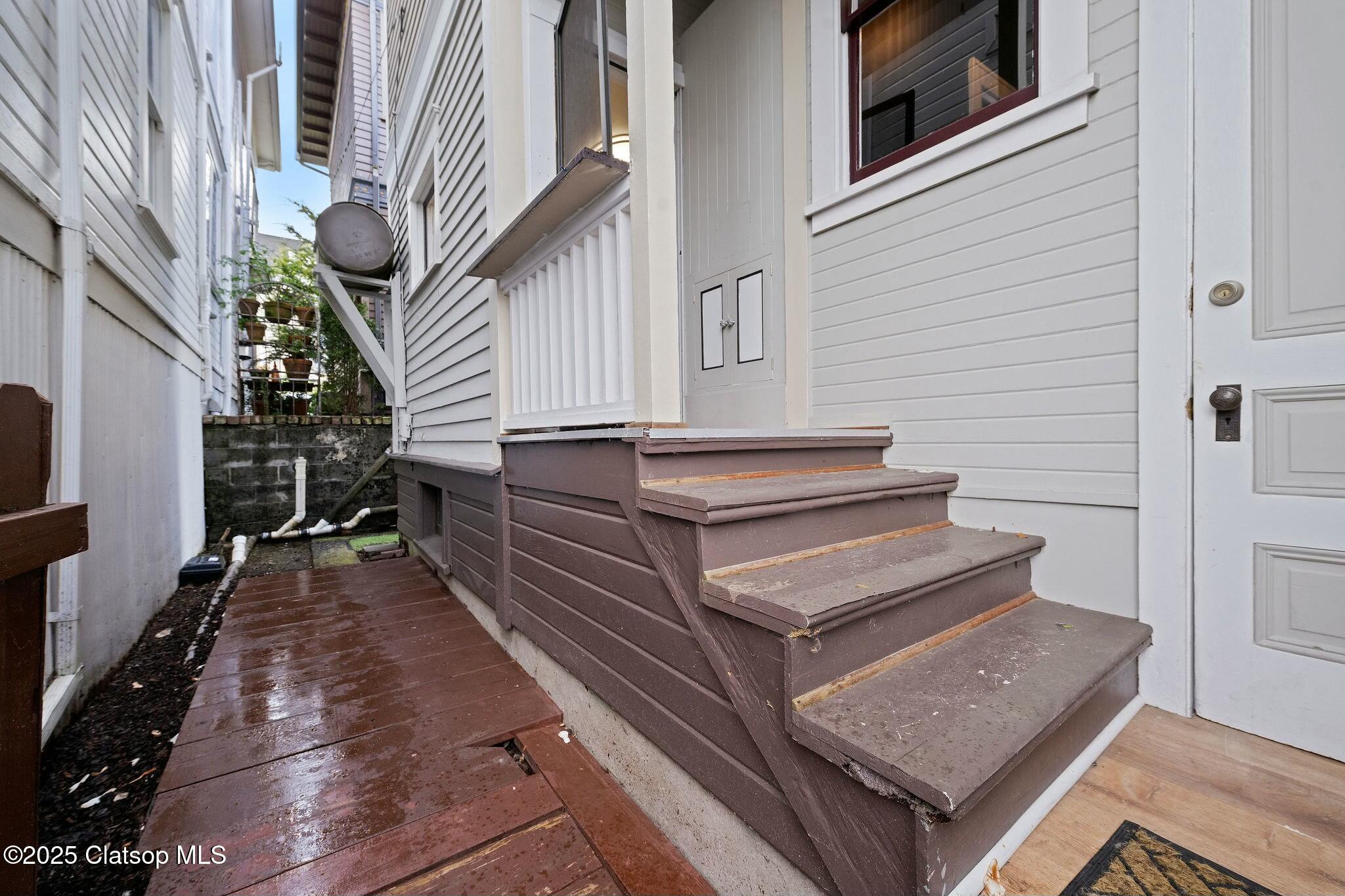 674 11th Street Property Photo 33
