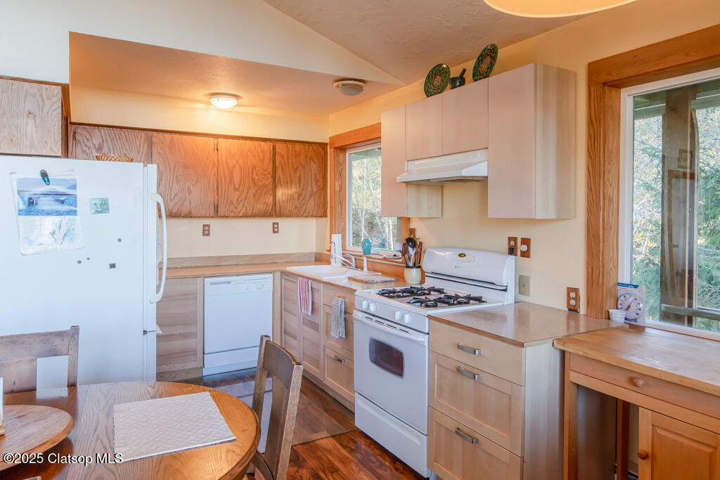 9585 Scenic View Drive Property Photo 11