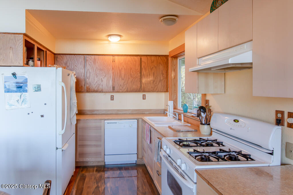 9585 Scenic View Drive Property Photo 12