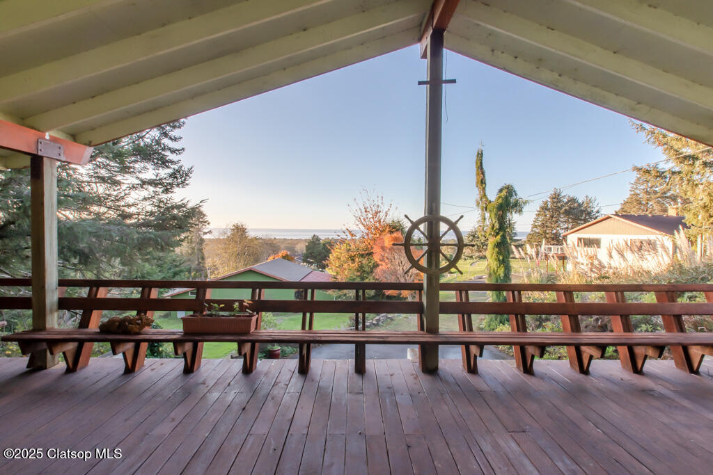 9585 Scenic View Drive Property Photo 17