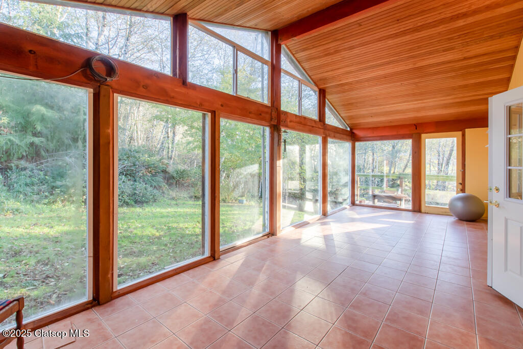 9585 Scenic View Drive Property Photo 20